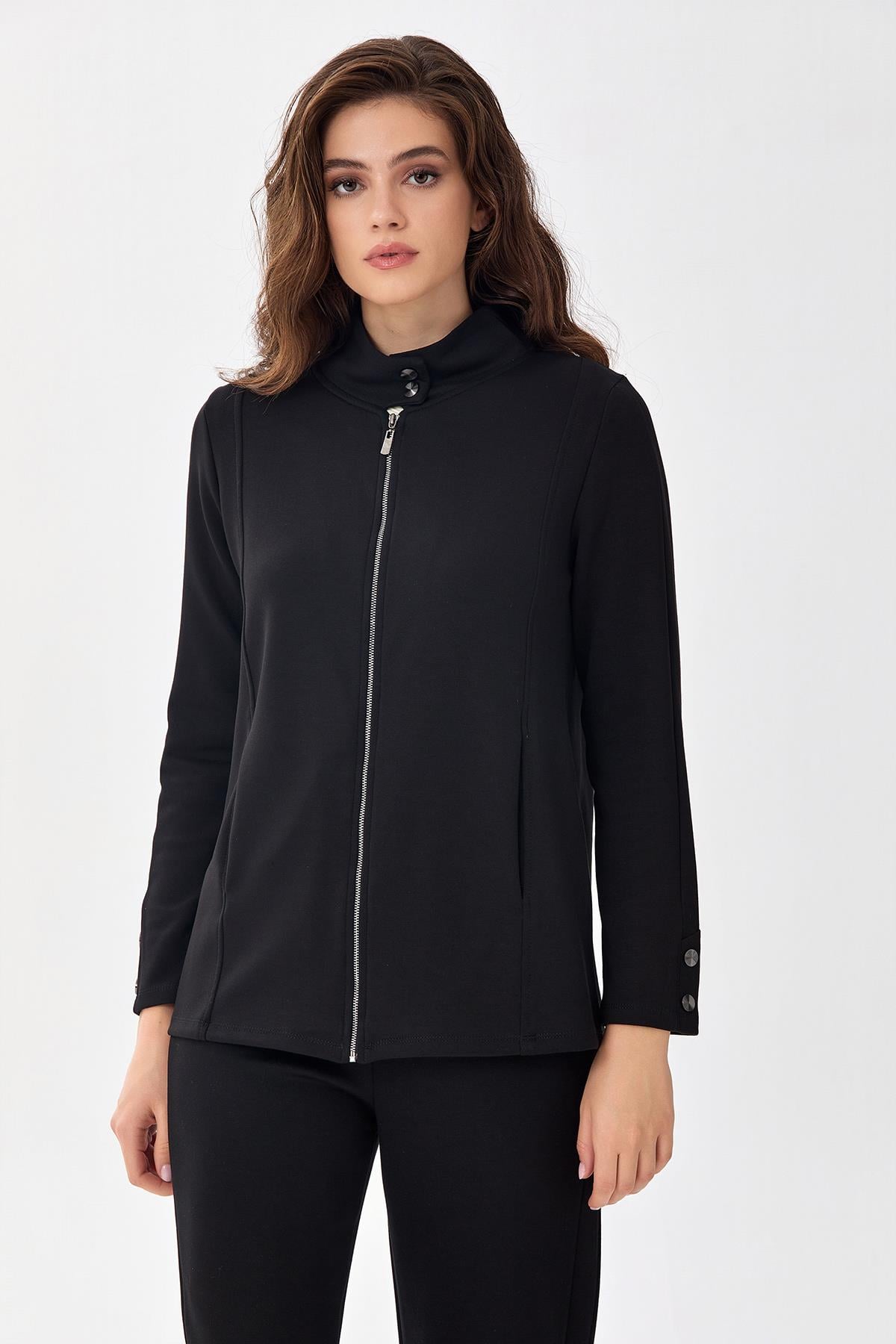 Yakası Çıtçıtlı Önü Fermuarlı S-Shirt 256-2116