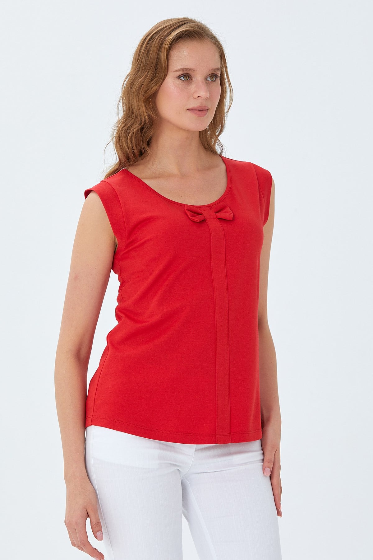 Yuvarlak Yaka Fiyonk Detaylı Bluz 026-1027