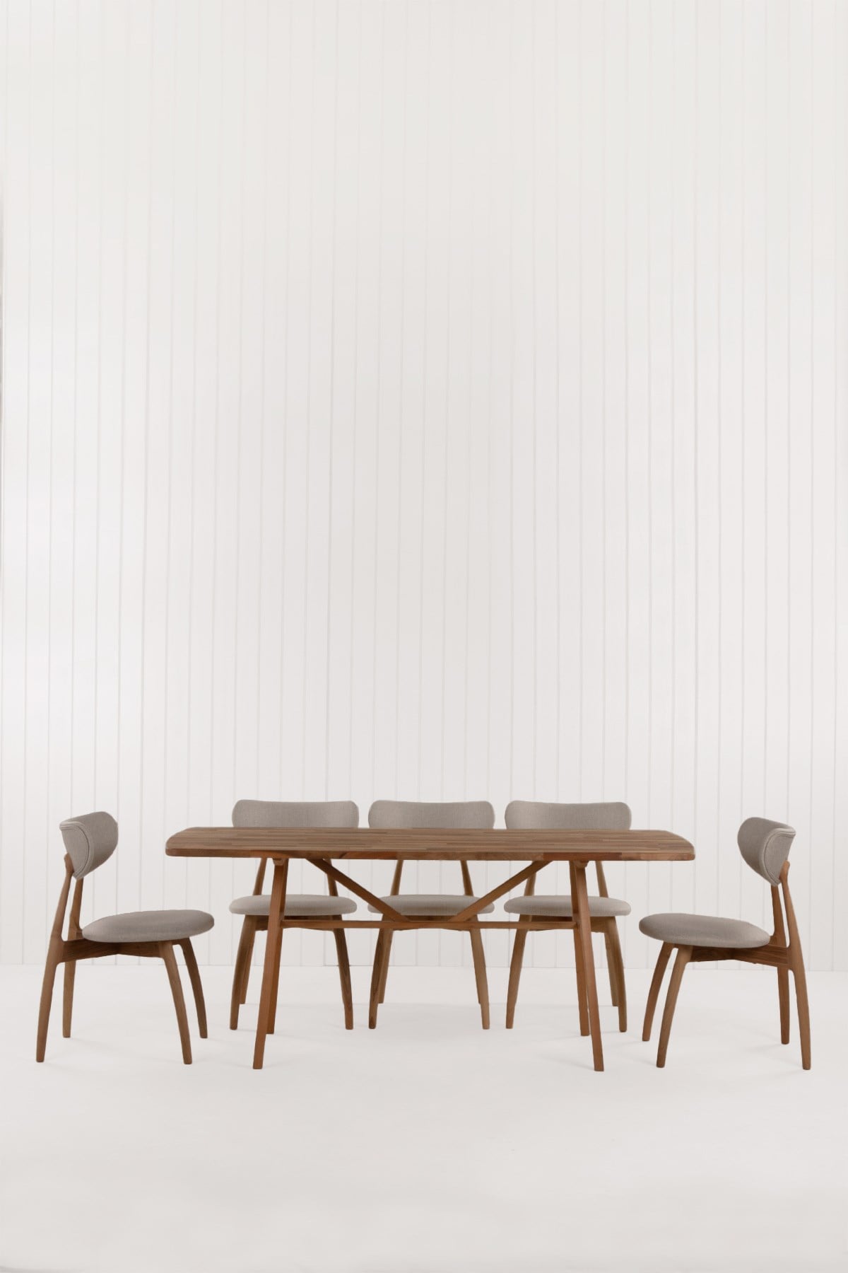 Slim Masif Ceviz Ahşap Masa Takımı, 8 Adet Hug Ceviz Masif Ahşap Sandalye - 180x80 cm 
