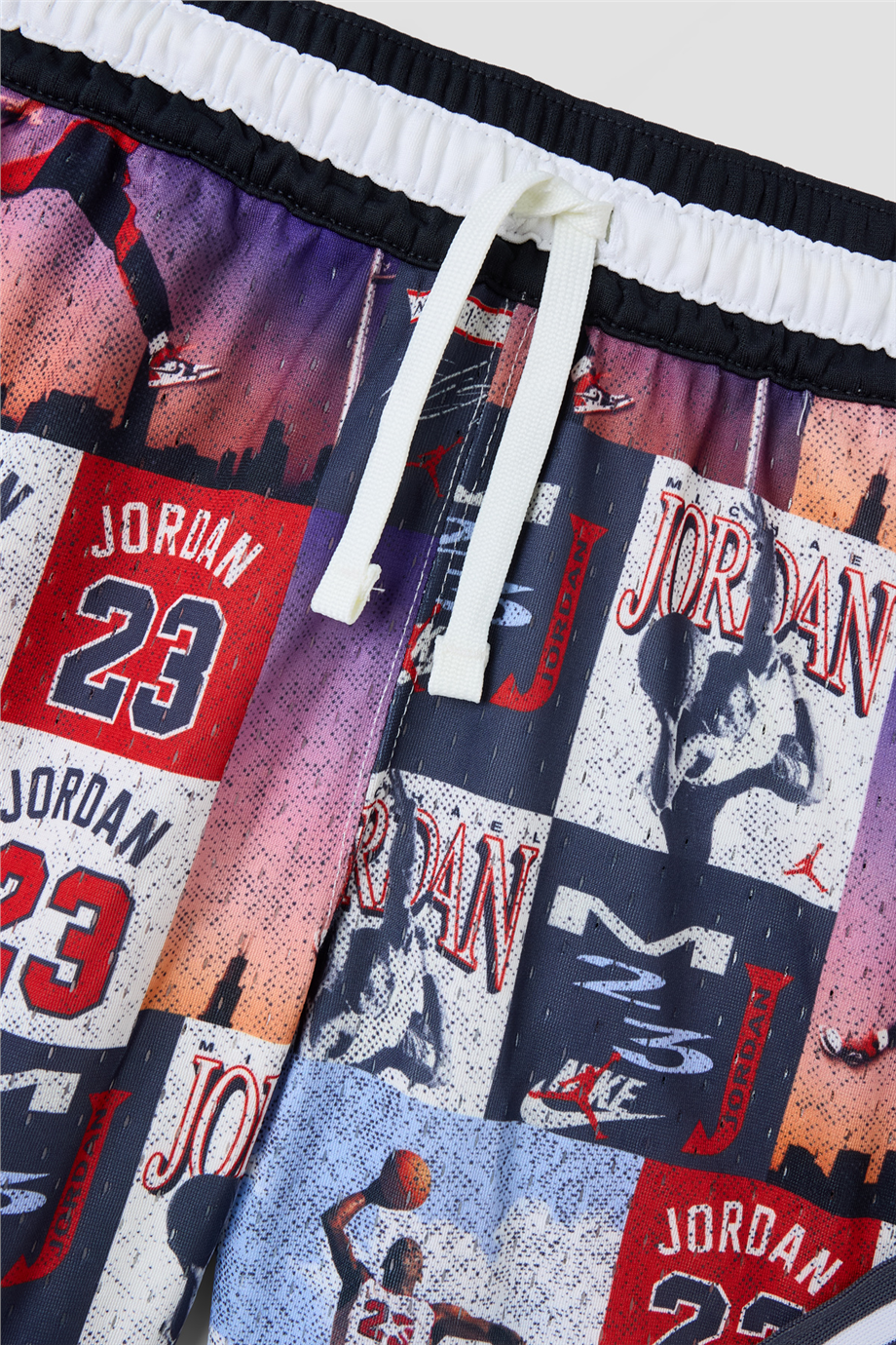 Air Jordan Erkek Çocuk Desenli ŞortAir Jordan Erkek Çocuk Desenli Şort