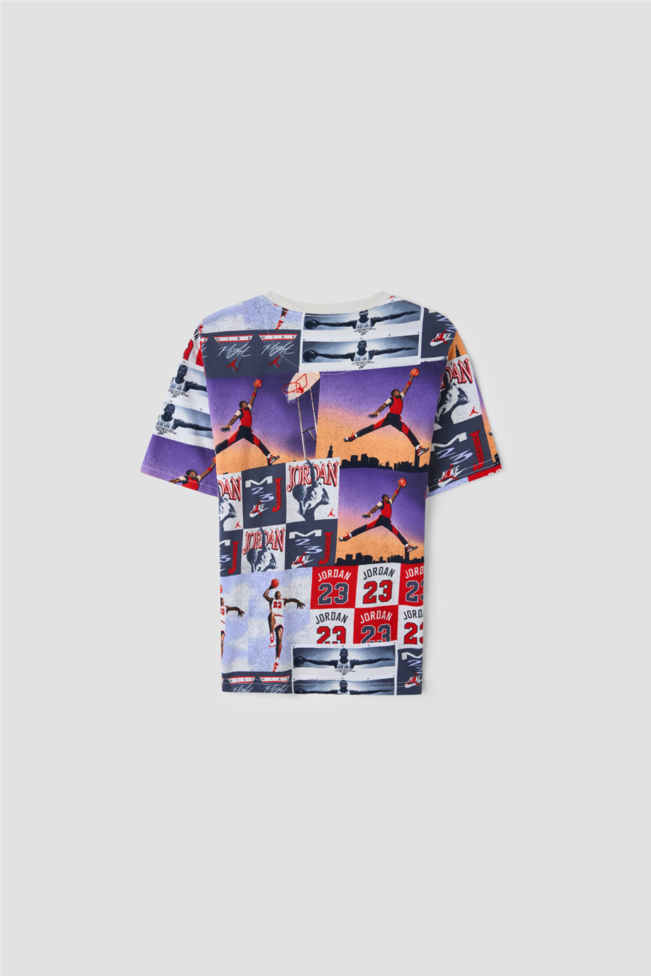 Air Jordan Erkek Çocuk Desenli TişörtAir Jordan Erkek Çocuk Desenli Tişört