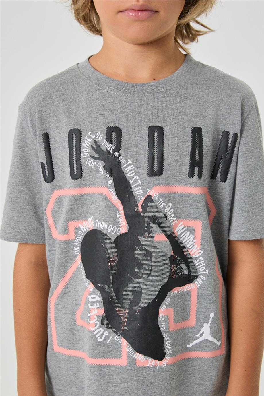 Air Jordan Erkek Çocuk Gri TshirtAir Jordan Erkek Çocuk Gri Tshirt