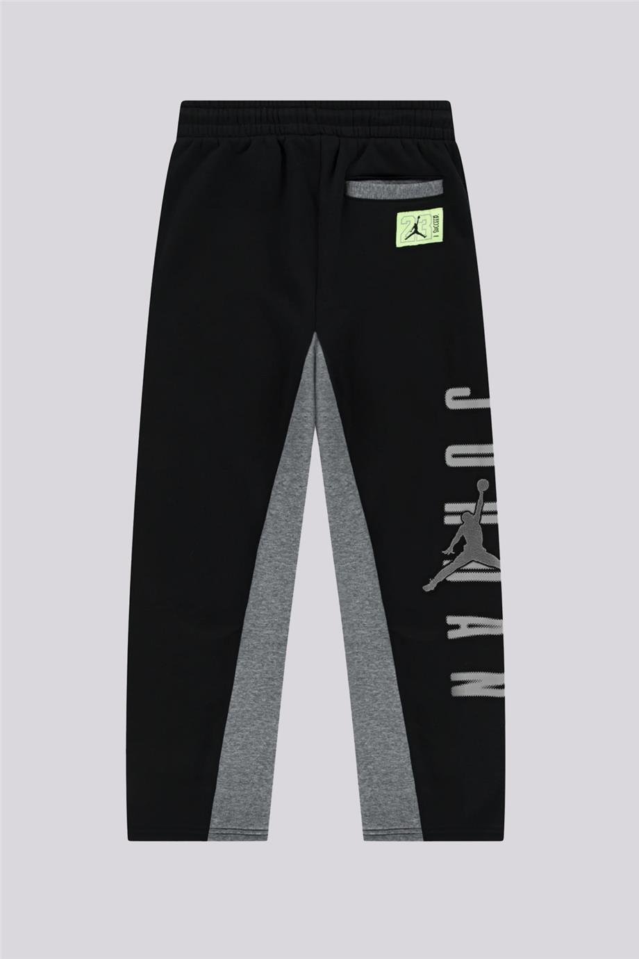 Air Jordan Erkek Çocuk Siyah Eşofman AltıAir Jordan Erkek Çocuk Siyah Eşofman Altı