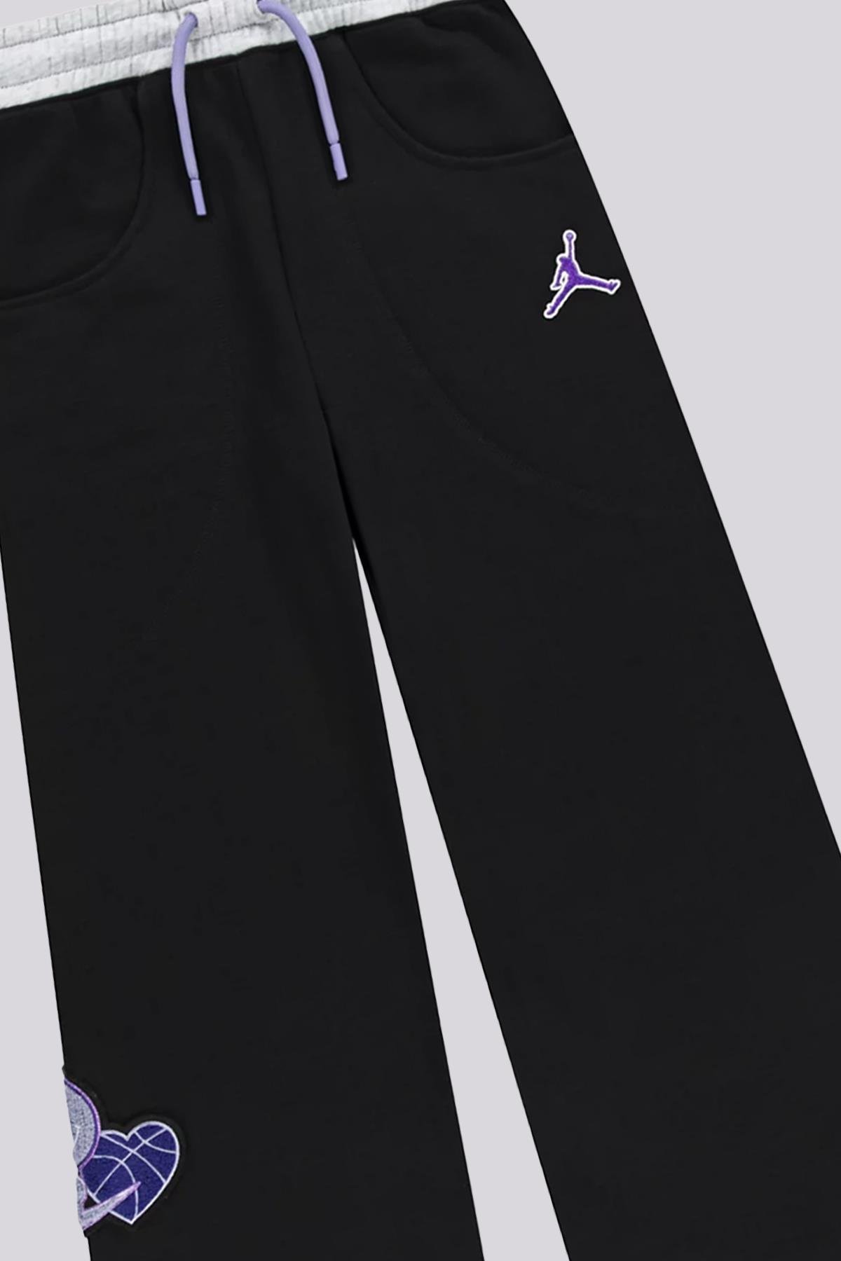 Air Jordan Kız Çocuk Siyah Eşofman AltıAir Jordan Kız Çocuk Siyah Eşofman Altı