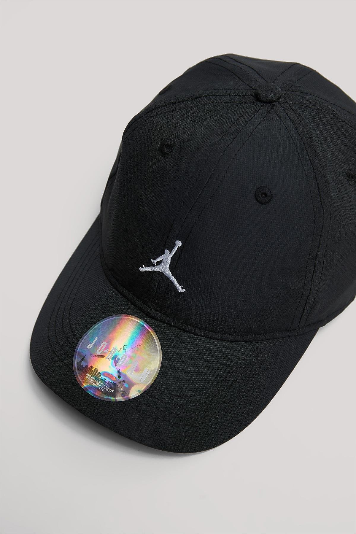 Air Jordan Unisex Siyah ŞapkaAir Jordan Unisex Siyah Şapka