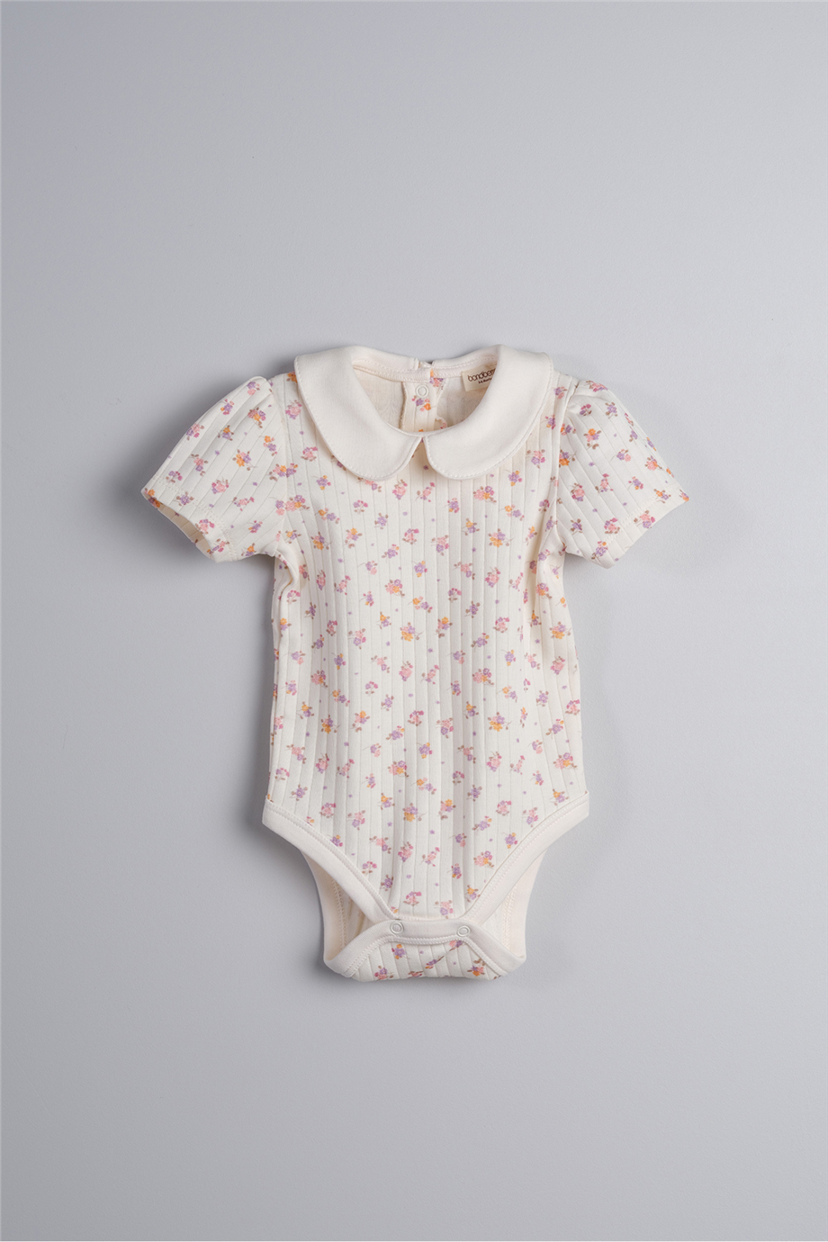Bondberro Kız Bebek Bebe Yaka Çiçek Baskılı Bebek ve Çocuk Zıbın %100 PamukluBondberro Kız Bebek Bebe Yaka Çiçek Baskılı Bebek ve Çocuk Zıbın %100 Pamuklu