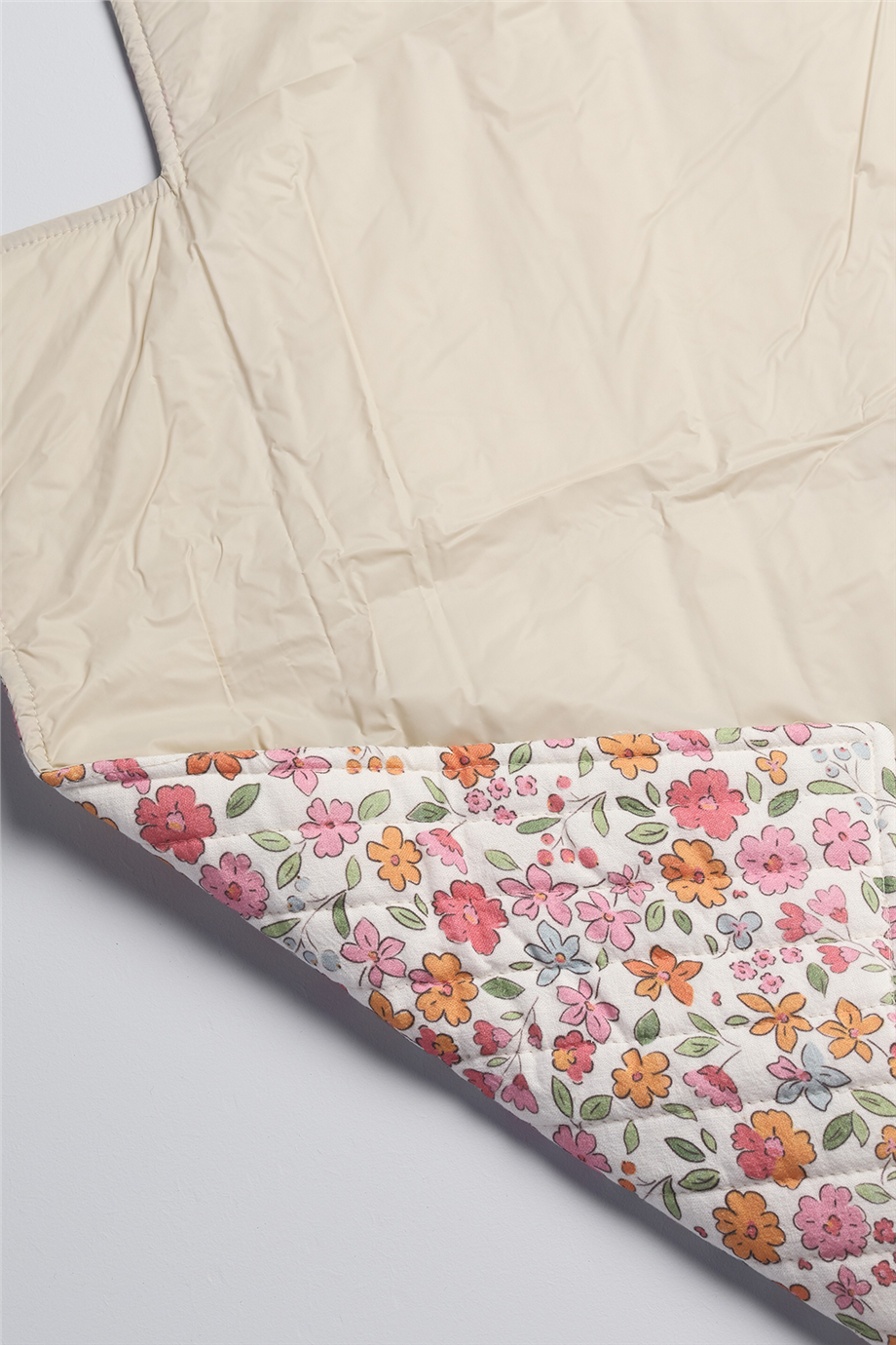 Bondberro Baby Girl Quilted Changing MatBondberro Baby Girl Quilted Changing Mat