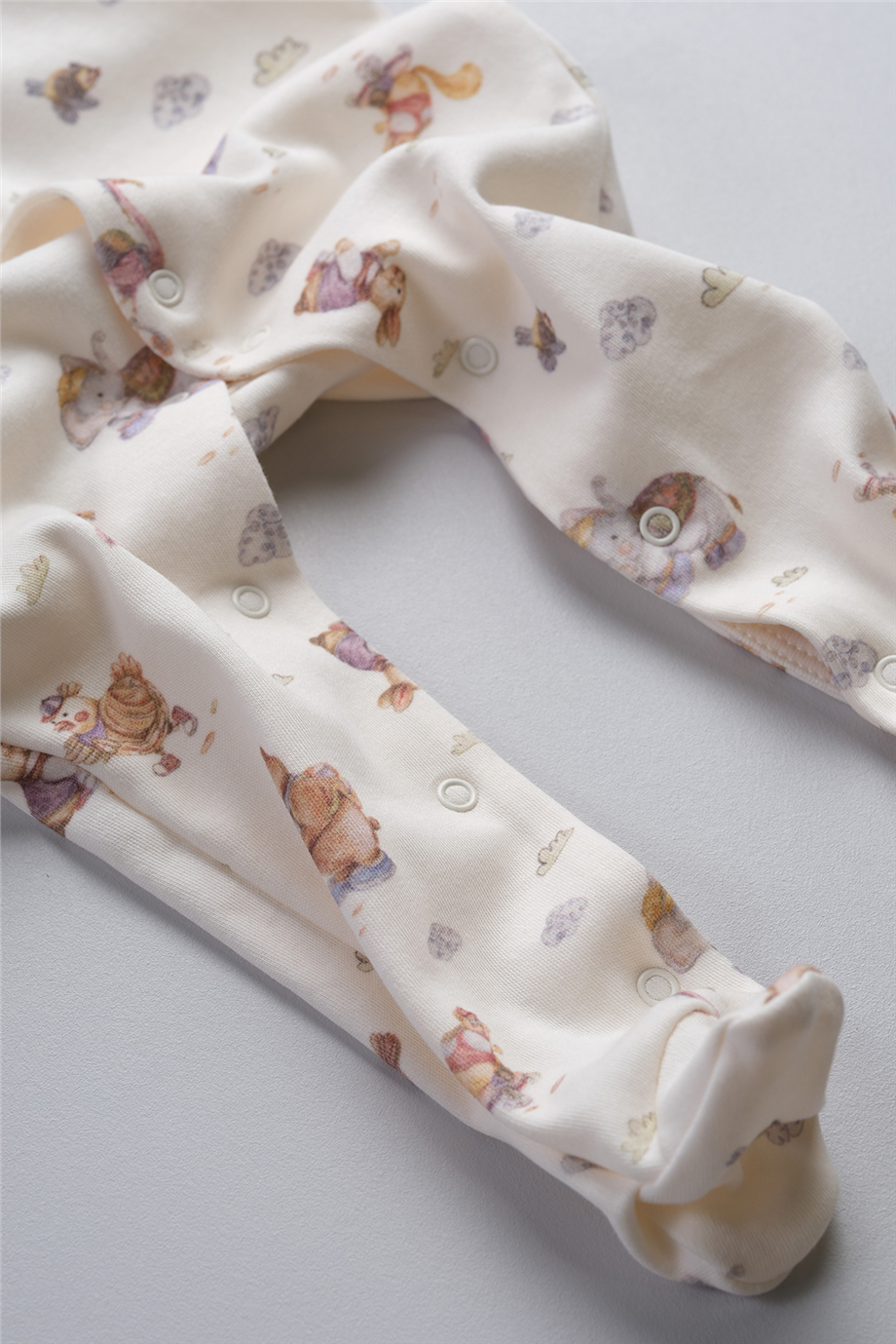 Bondberro Unisex Bebe Yaka Baskı Detaylı Bebek ve Çocuk Tulum %100 PamukluBondberro Unisex Bebe Yaka Baskı Detaylı Bebek ve Çocuk Tulum %100 Pamuklu