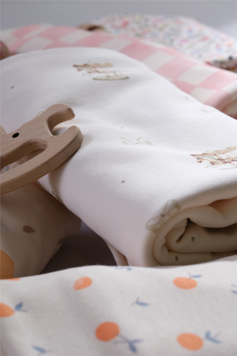 Bondberro Unisex Soft Series Interlock Cotton Baby Blanket 100% Cotton Oeko-Tex Certified 100 x 85 cmBondberro Unisex Soft Series Interlock Cotton Baby Blanket 100% Cotton Oeko-Tex Certified 100 x 85 cm