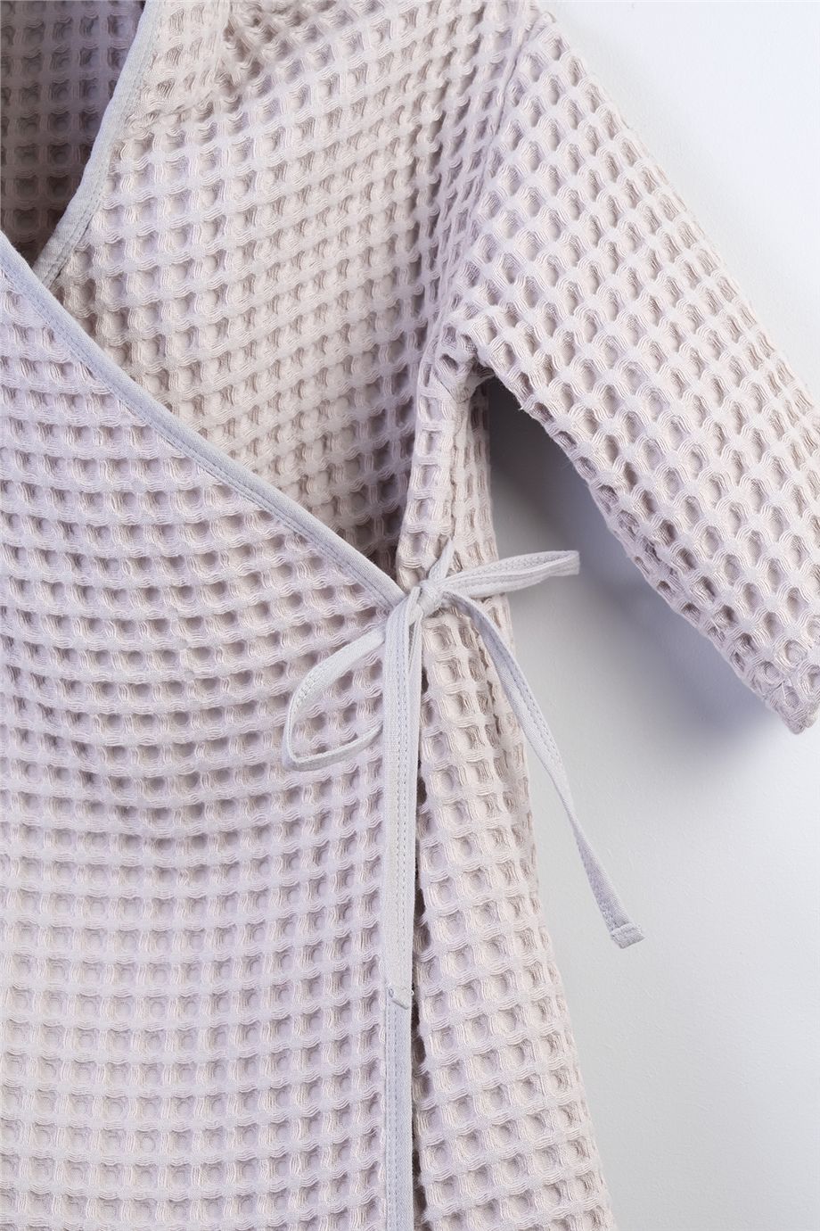 Bondberro Unisex Waffle Fabric Kimono BathrobeBondberro Unisex Waffle Fabric Kimono Bathrobe