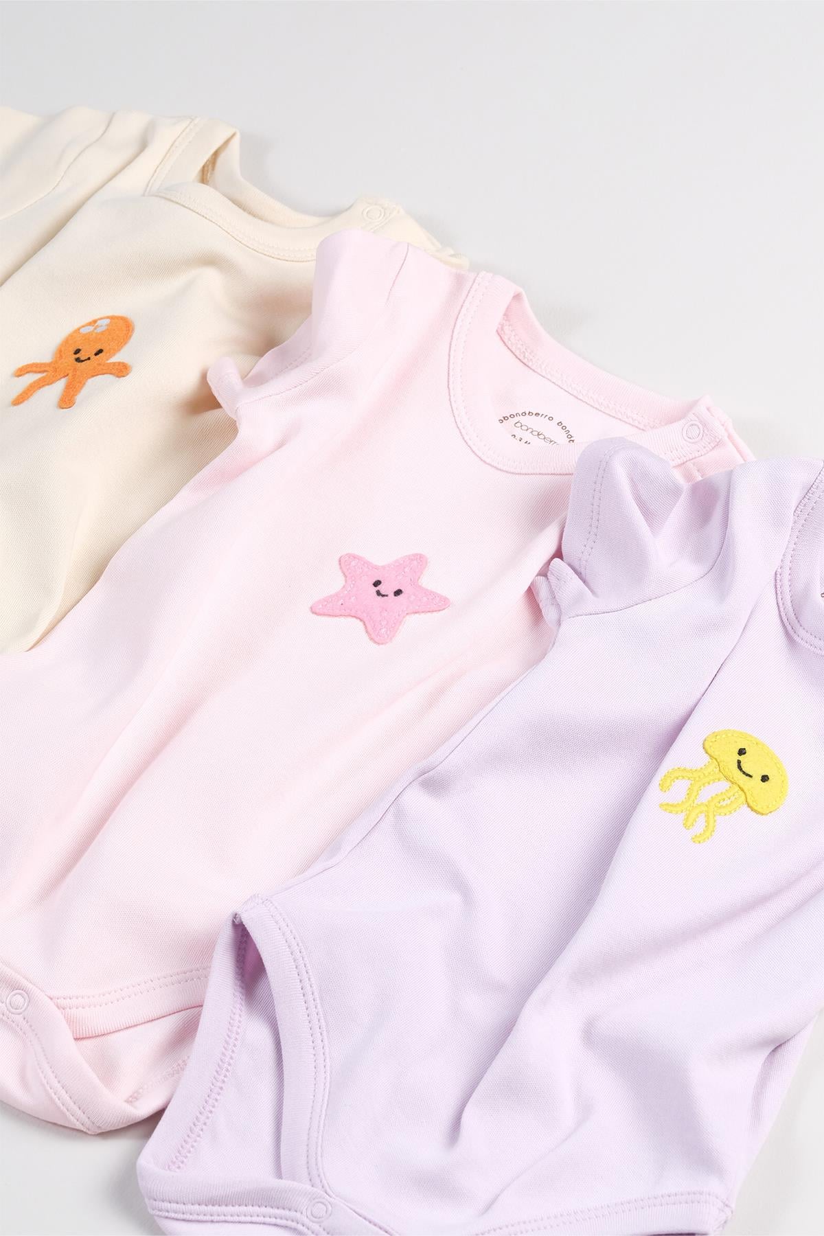 Bonderro 3'lü Set %100 Pamuk Aplike Nakışlı Bebek ve Çocuk Zıbın & BodyBonderro 3'lü Set %100 Pamuk Aplike Nakışlı Bebek ve Çocuk Zıbın & Body
