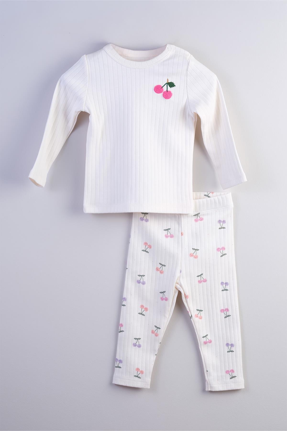 Bonderro Kiraz Nakış Alt Üst TakımBonderro Kiraz Nakış Alt Üst Takım