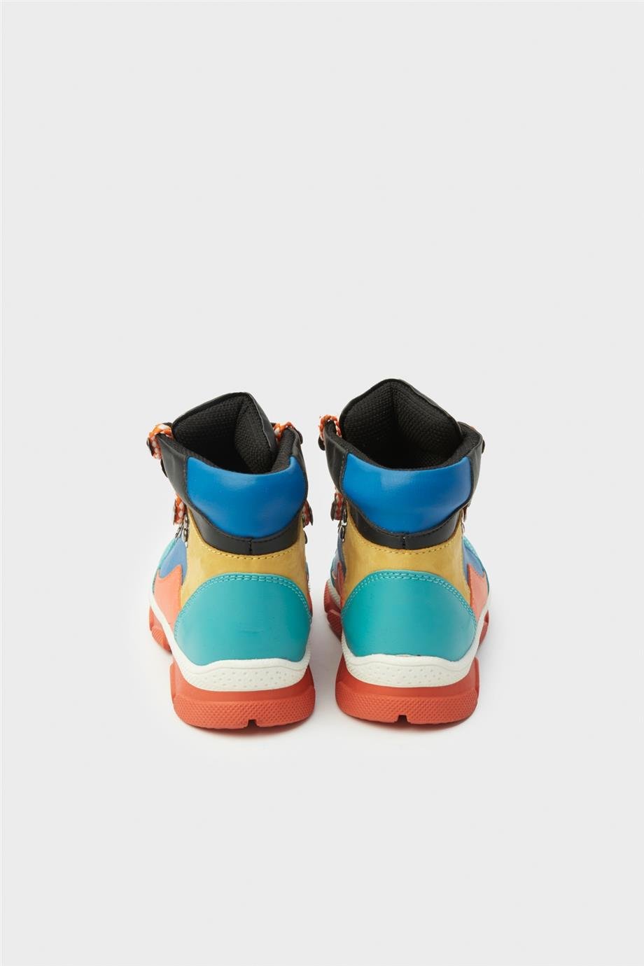 GB Baby Erkek Bebek Renkli Bot