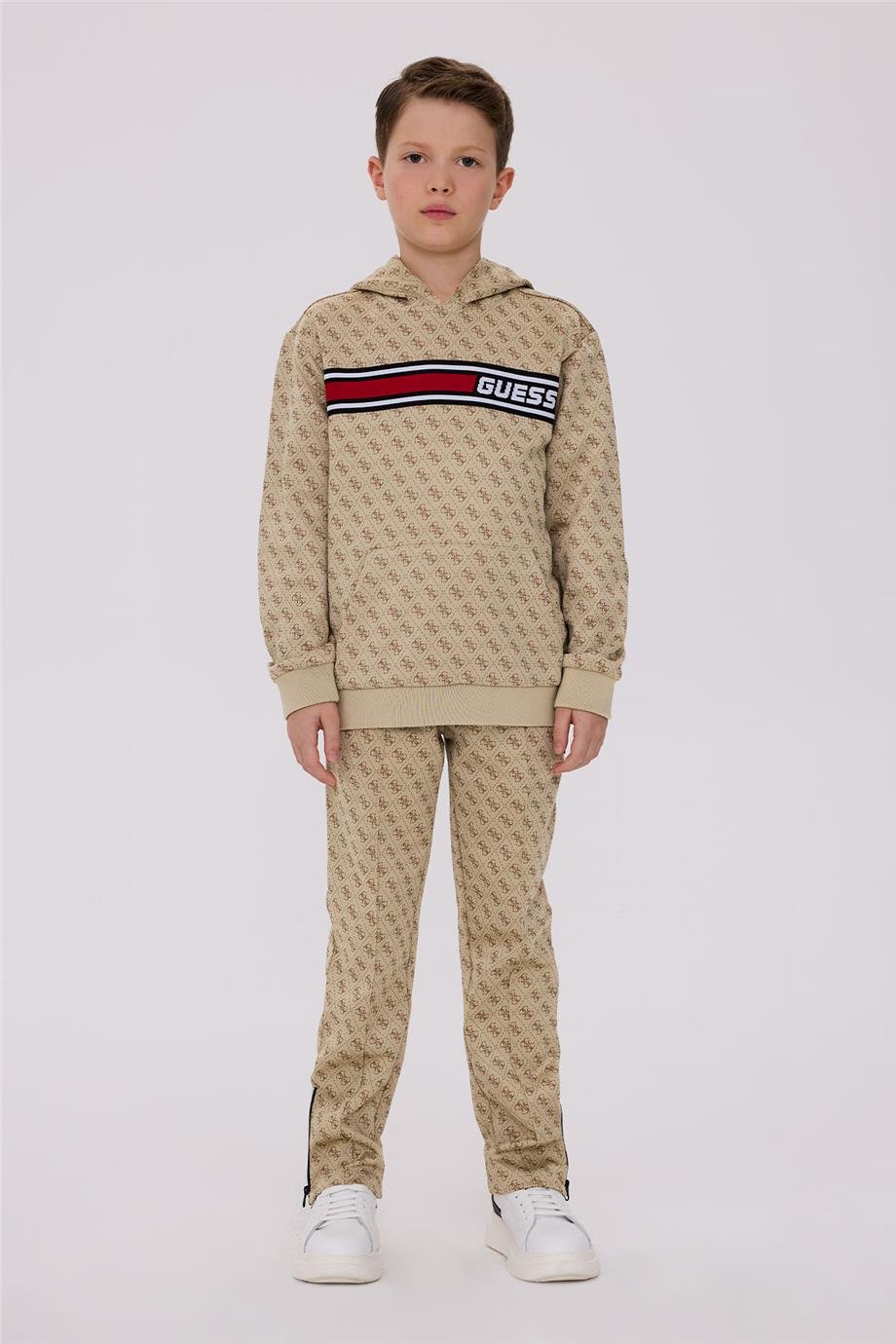 Guess Erkek Çocuk Bej SweatshirtGuess Erkek Çocuk Bej Sweatshirt