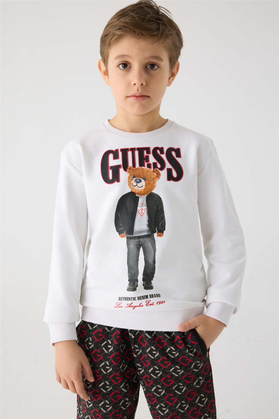 Guess Erkek Çocuk Beyaz SweatshirtGuess Erkek Çocuk Beyaz Sweatshirt