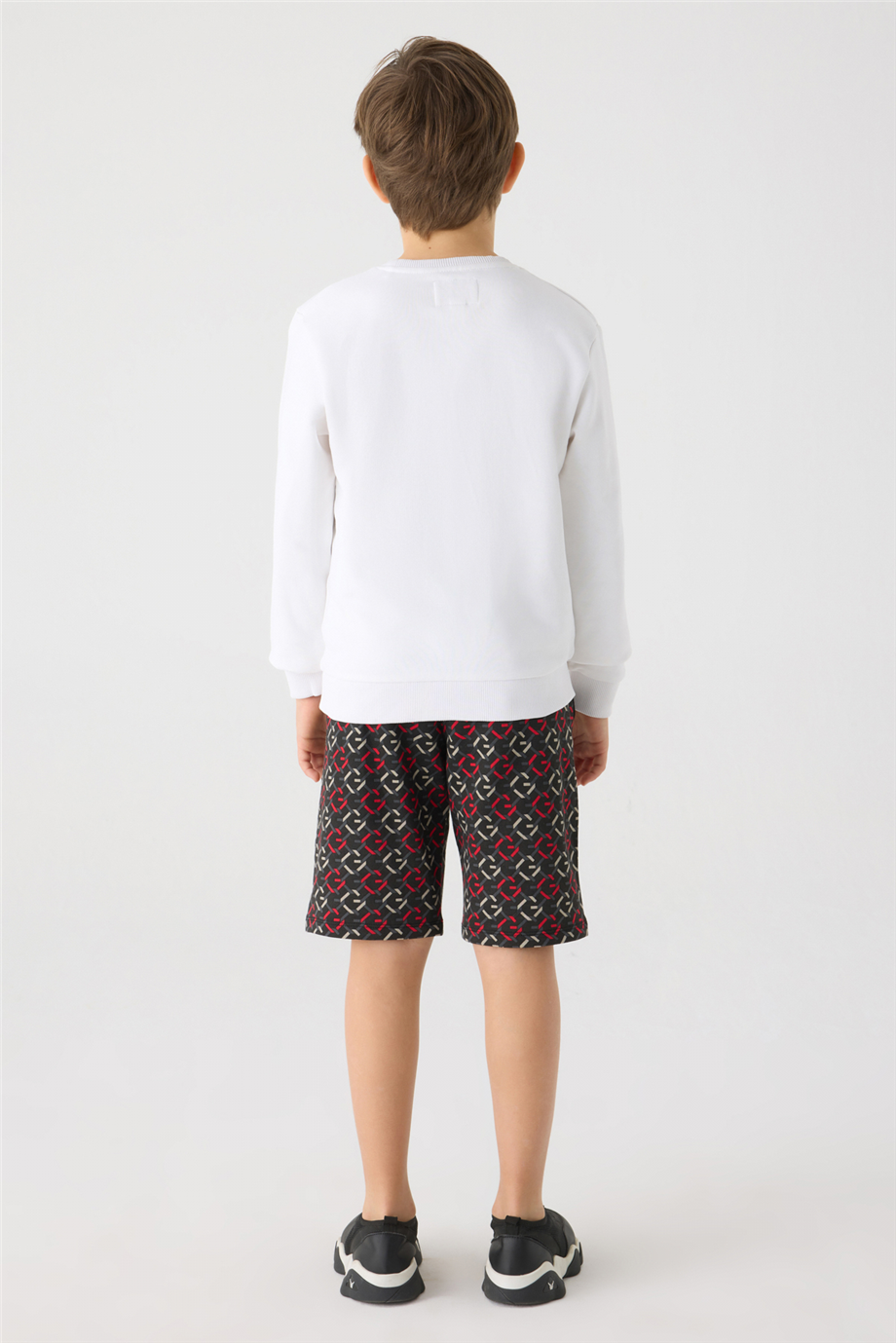 Guess Erkek Çocuk Beyaz SweatshirtGuess Erkek Çocuk Beyaz Sweatshirt