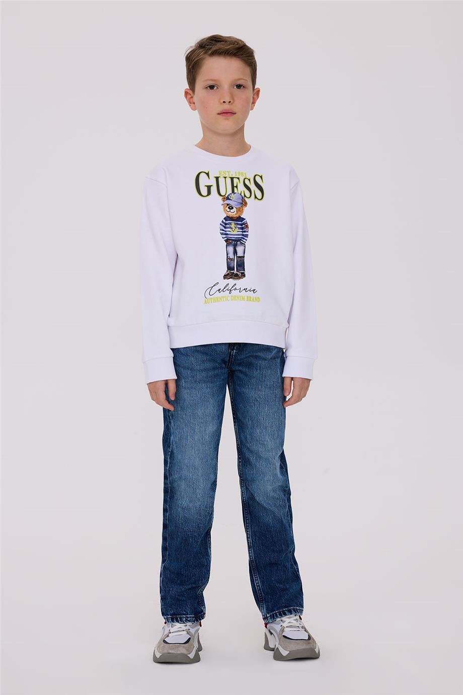 Guess Erkek Çocuk Beyaz SweatshirtGuess Erkek Çocuk Beyaz Sweatshirt