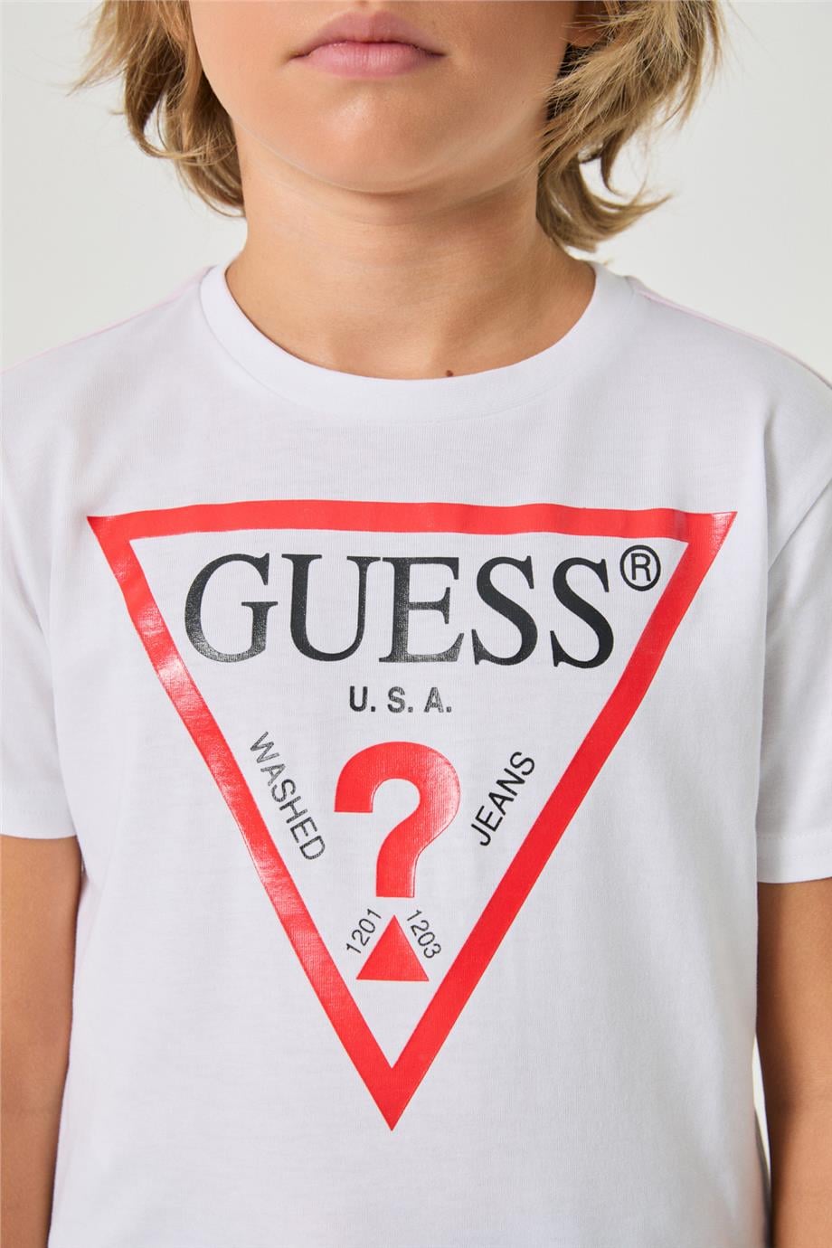 Guess Erkek Çocuk Beyaz TshirtGuess Erkek Çocuk Beyaz Tshirt