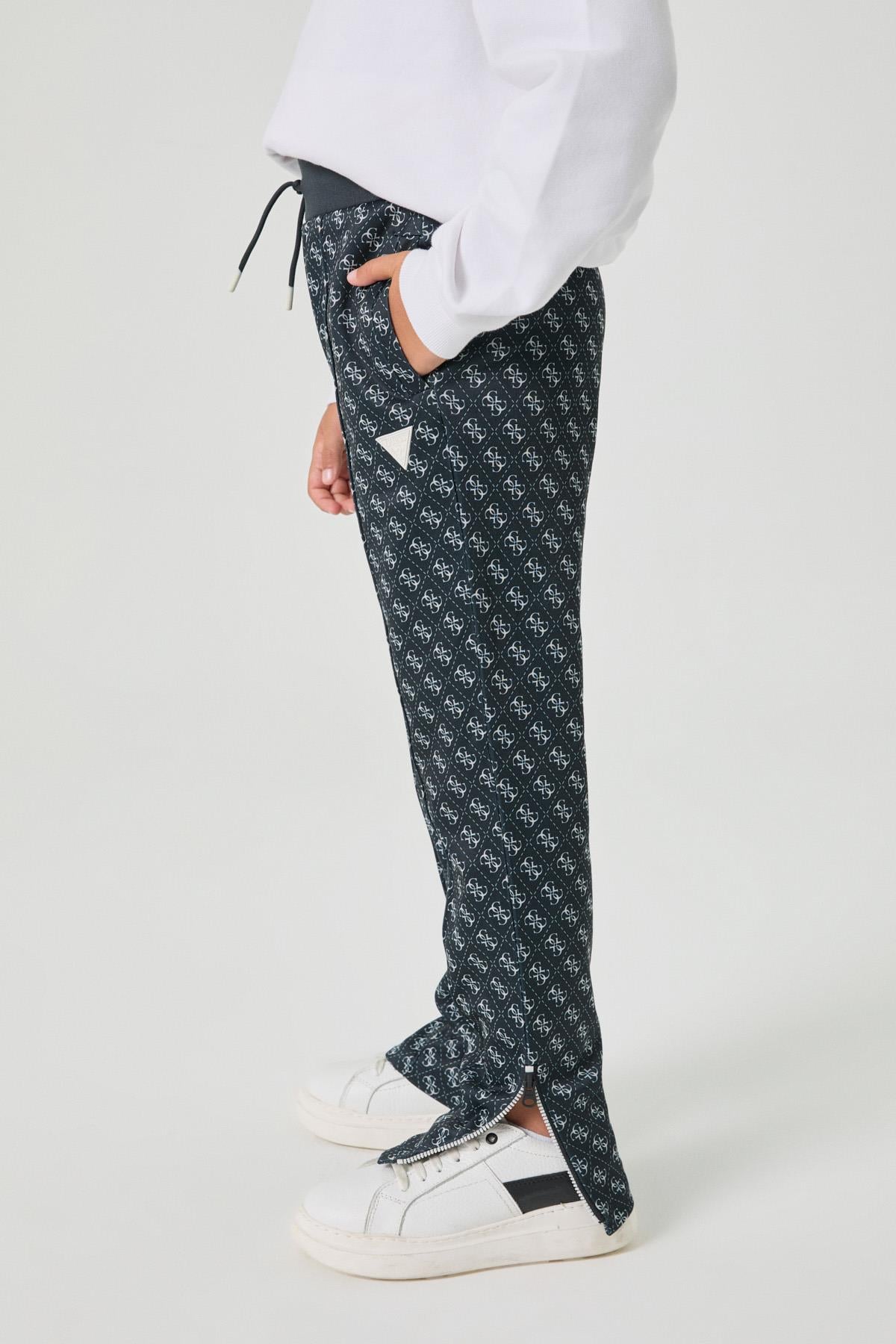 Guess Erkek Çocuk Desenli Eşofman AltıGuess Erkek Çocuk Desenli Eşofman Altı