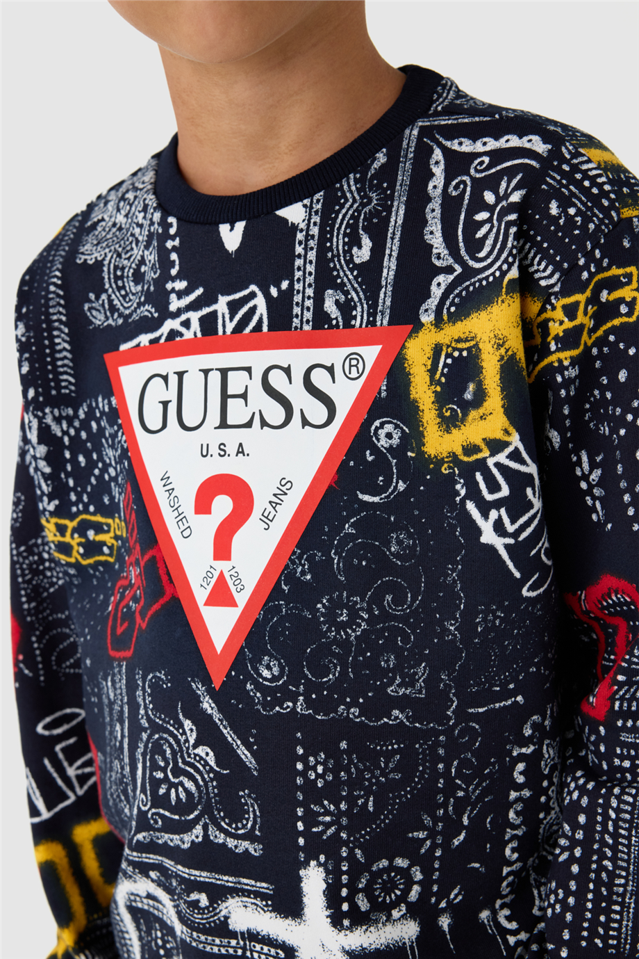 Guess Erkek Çocuk Desenli SweatshirtGuess Erkek Çocuk Desenli Sweatshirt