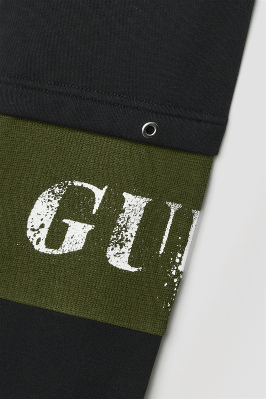 Guess Erkek Çocuk Eşofman AltıGuess Erkek Çocuk Eşofman Altı