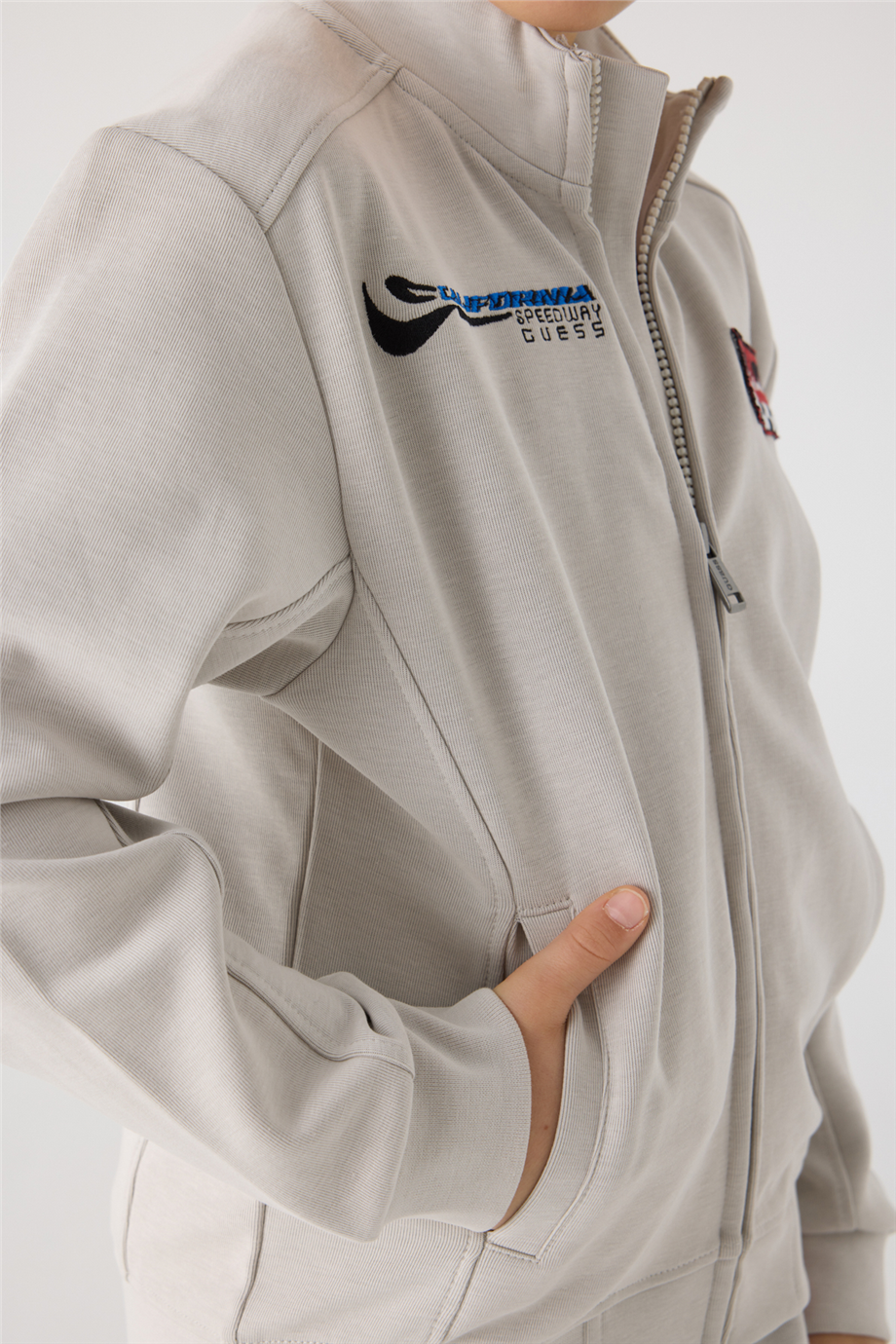 Guess Boy Grey Tracksuit TopGuess Boy Grey Tracksuit Top