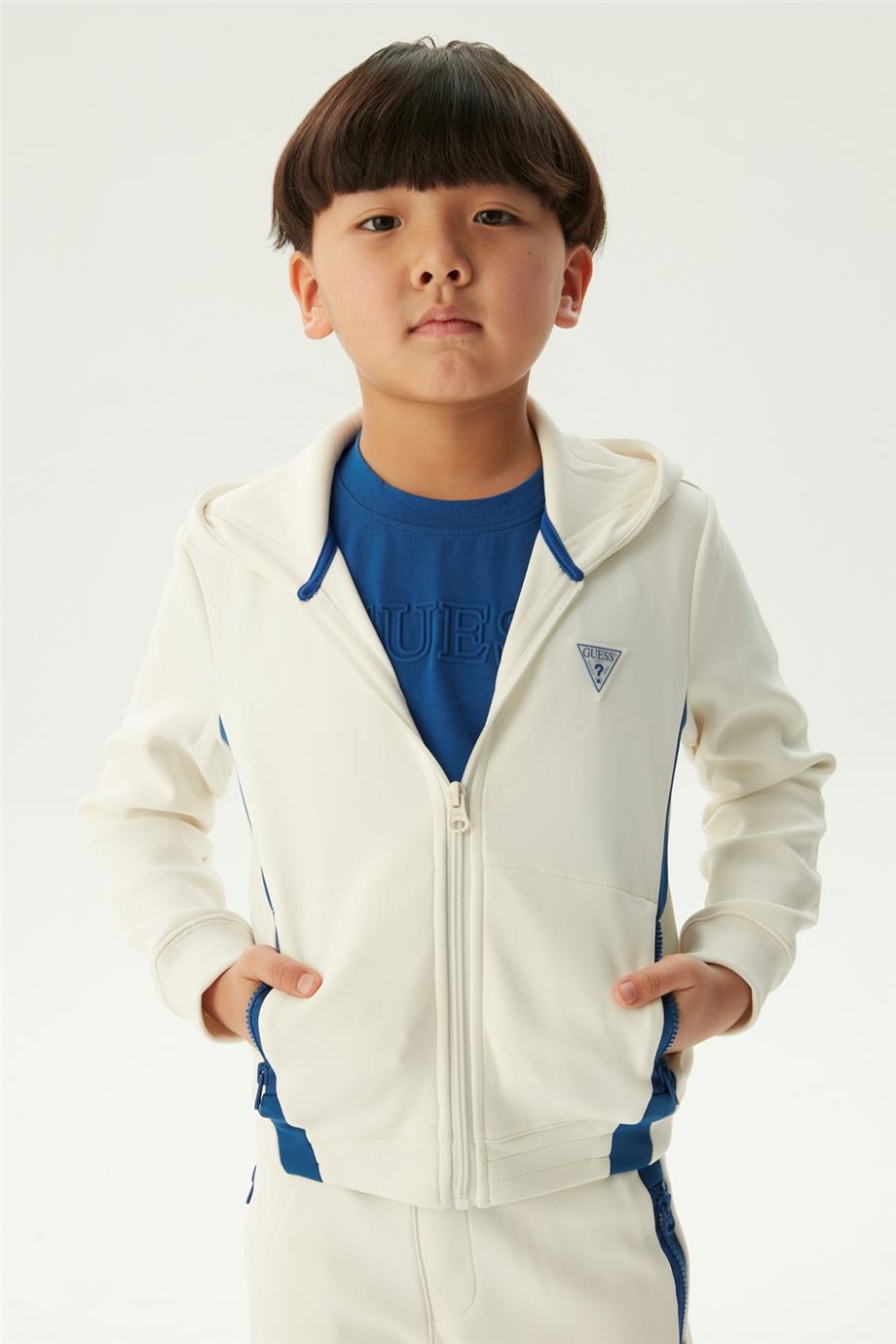 Guess Erkek Çocuk Kırık Beyaz Eşofman Üstü