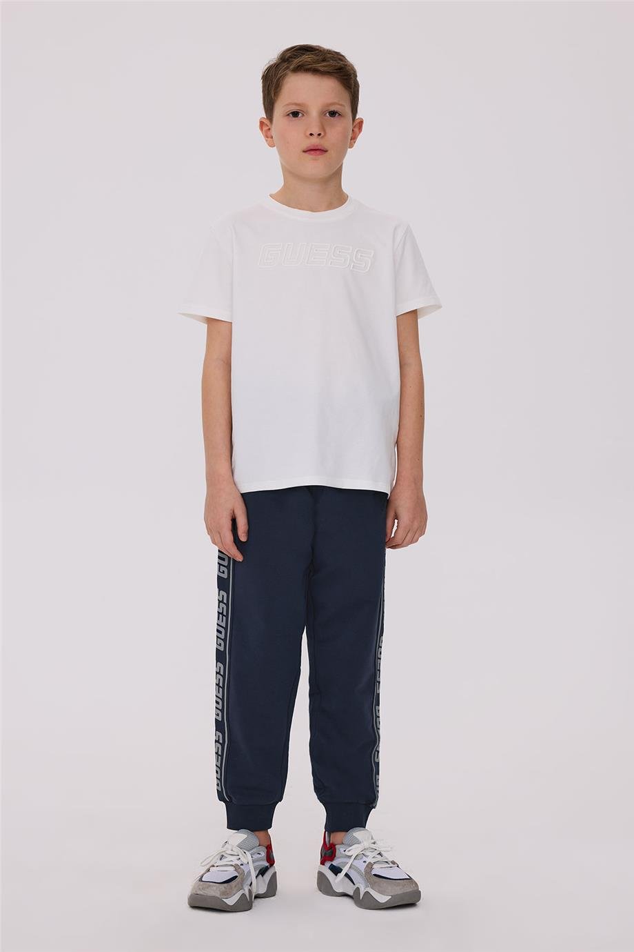 Guess Erkek Çocuk Mavi Eşofman AltıGuess Erkek Çocuk Mavi Eşofman Altı