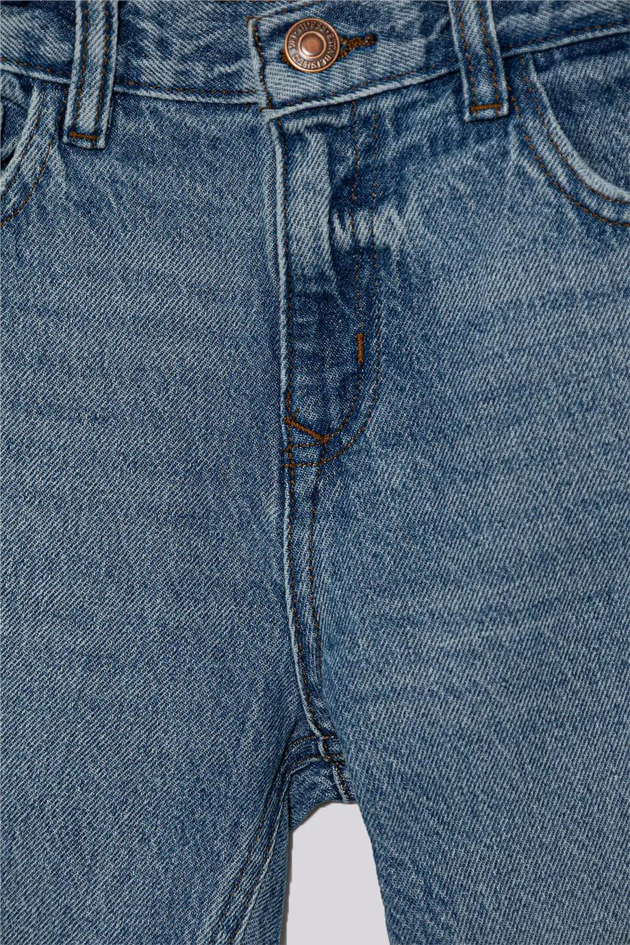 Guess Erkek Çocuk Mavi PantolonGuess Erkek Çocuk Mavi Pantolon