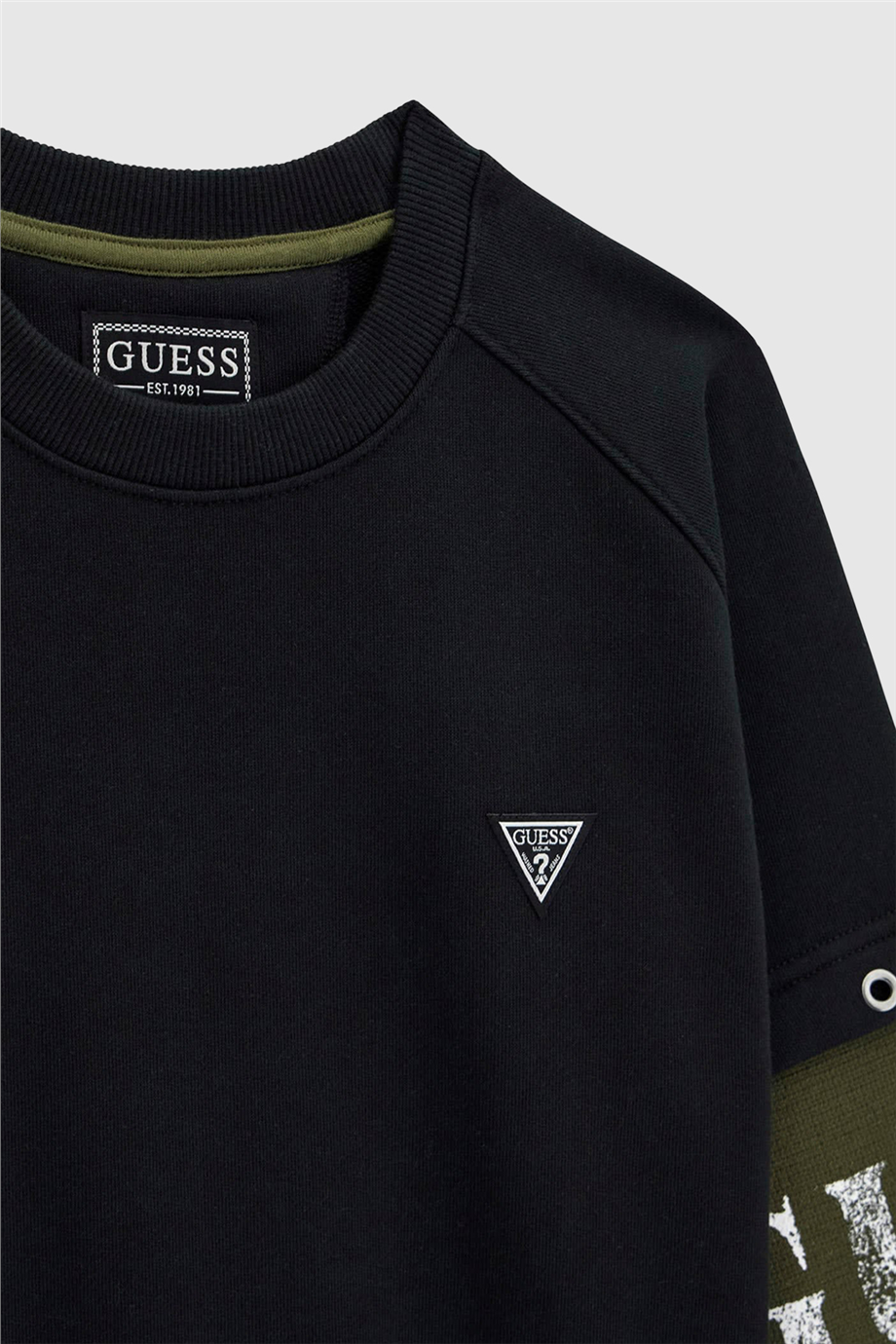Guess Erkek Çocuk SweatshirtGuess Erkek Çocuk Sweatshirt