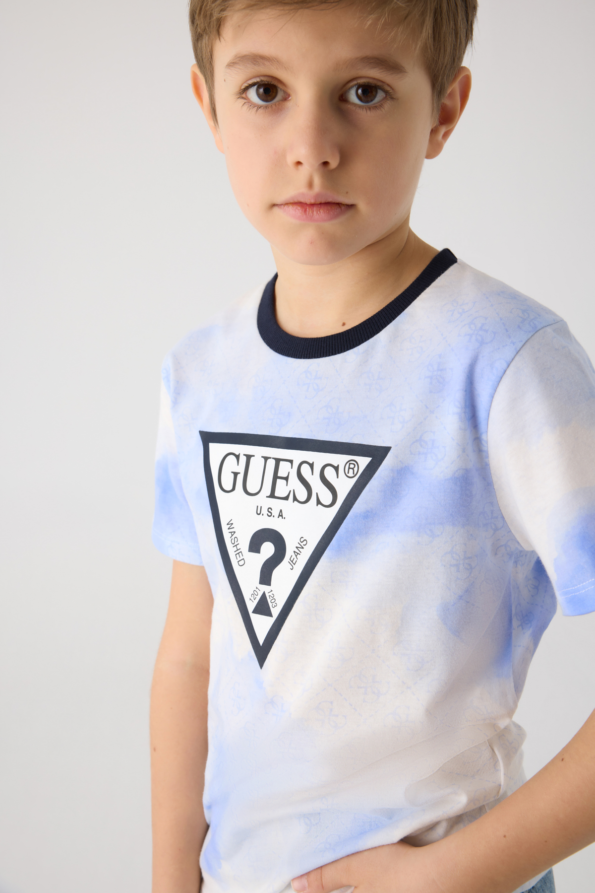 Guess Erkek Çocuk TişörtGuess Erkek Çocuk Tişört