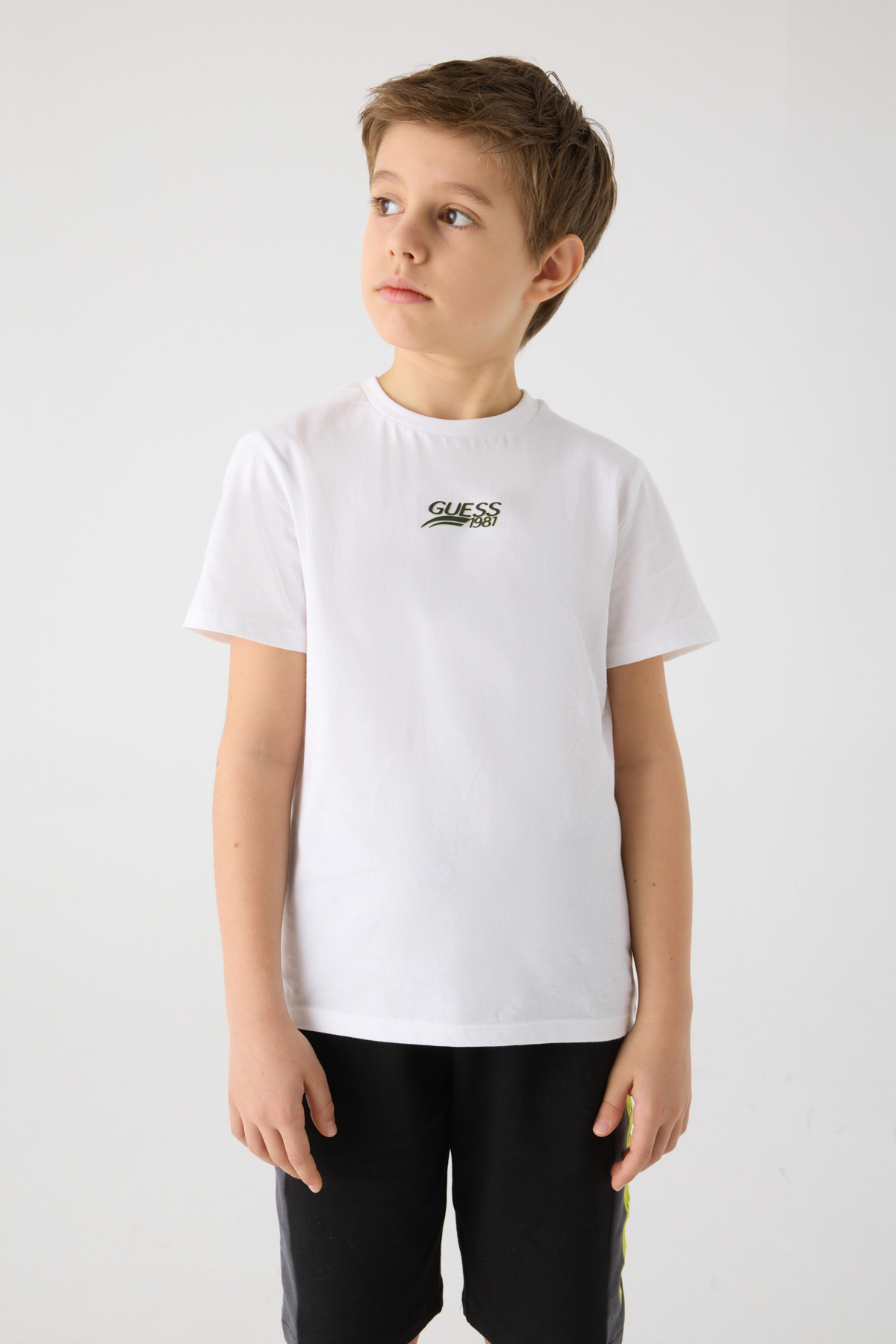 Guess Erkek Çocuk TişörtGuess Erkek Çocuk Tişört