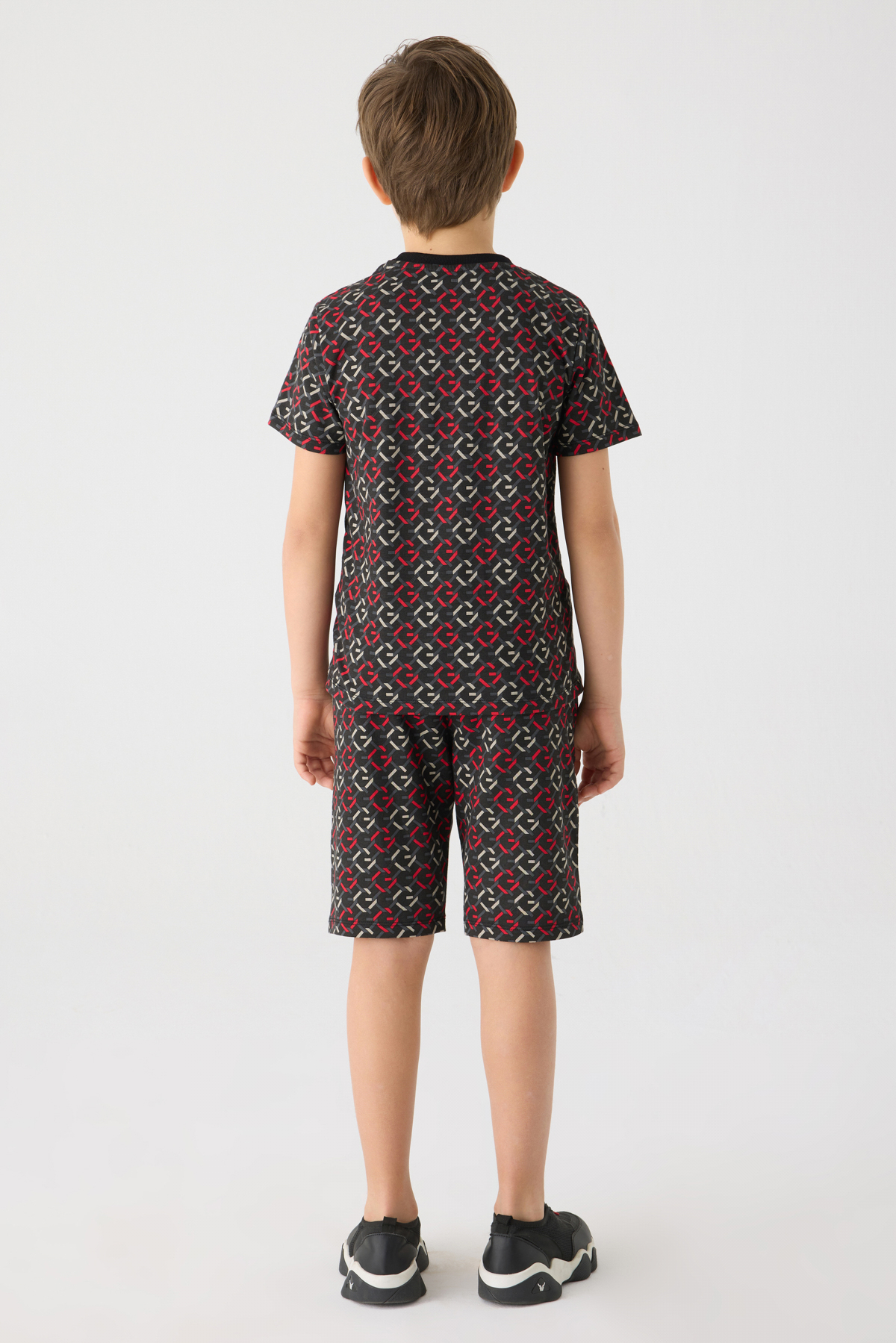 Guess Erkek Çocuk TişörtGuess Erkek Çocuk Tişört