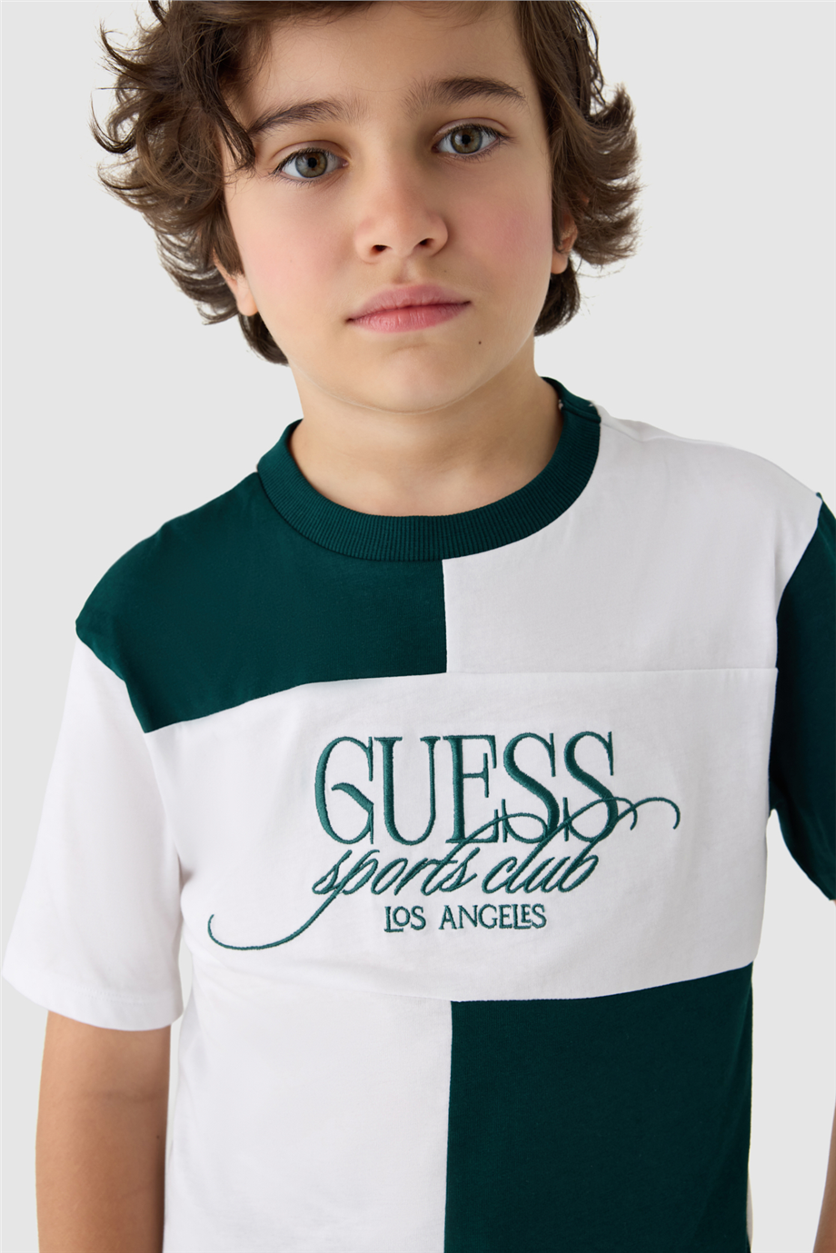 Guess Erkek Çocuk TişörtGuess Erkek Çocuk Tişört