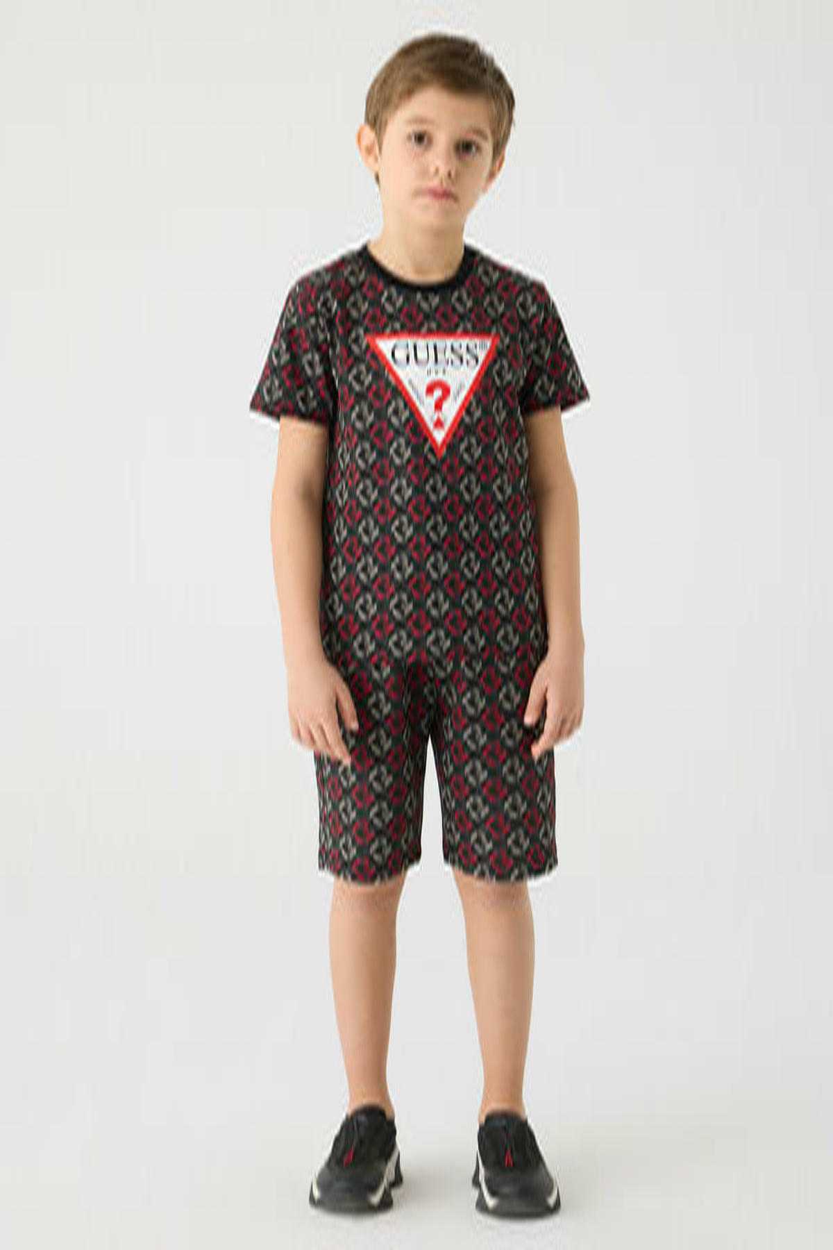 Guess Erkek Çocuk TişörtGuess Erkek Çocuk Tişört