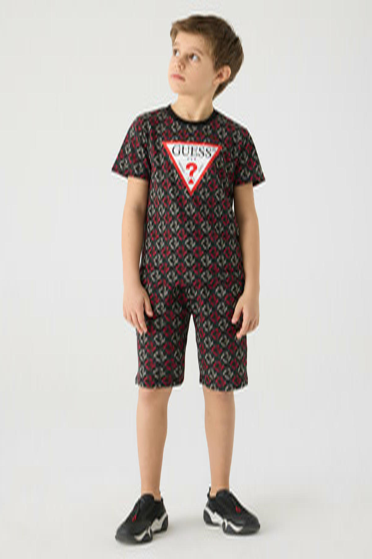 Guess Erkek Çocuk TişörtGuess Erkek Çocuk Tişört