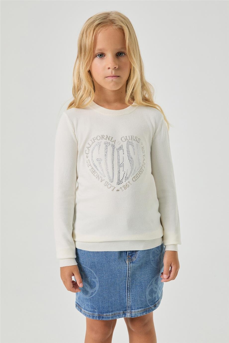 Guess Kız Çocuk Beyaz KazakGuess Kız Çocuk Beyaz Kazak