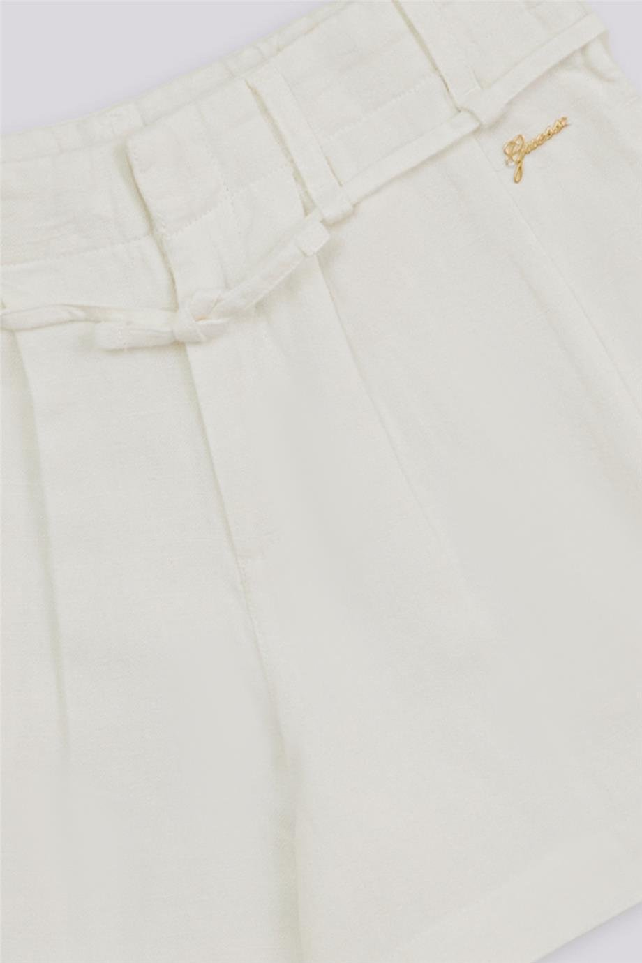 Guess Kız Çocuk Beyaz ŞortGuess Kız Çocuk Beyaz Şort