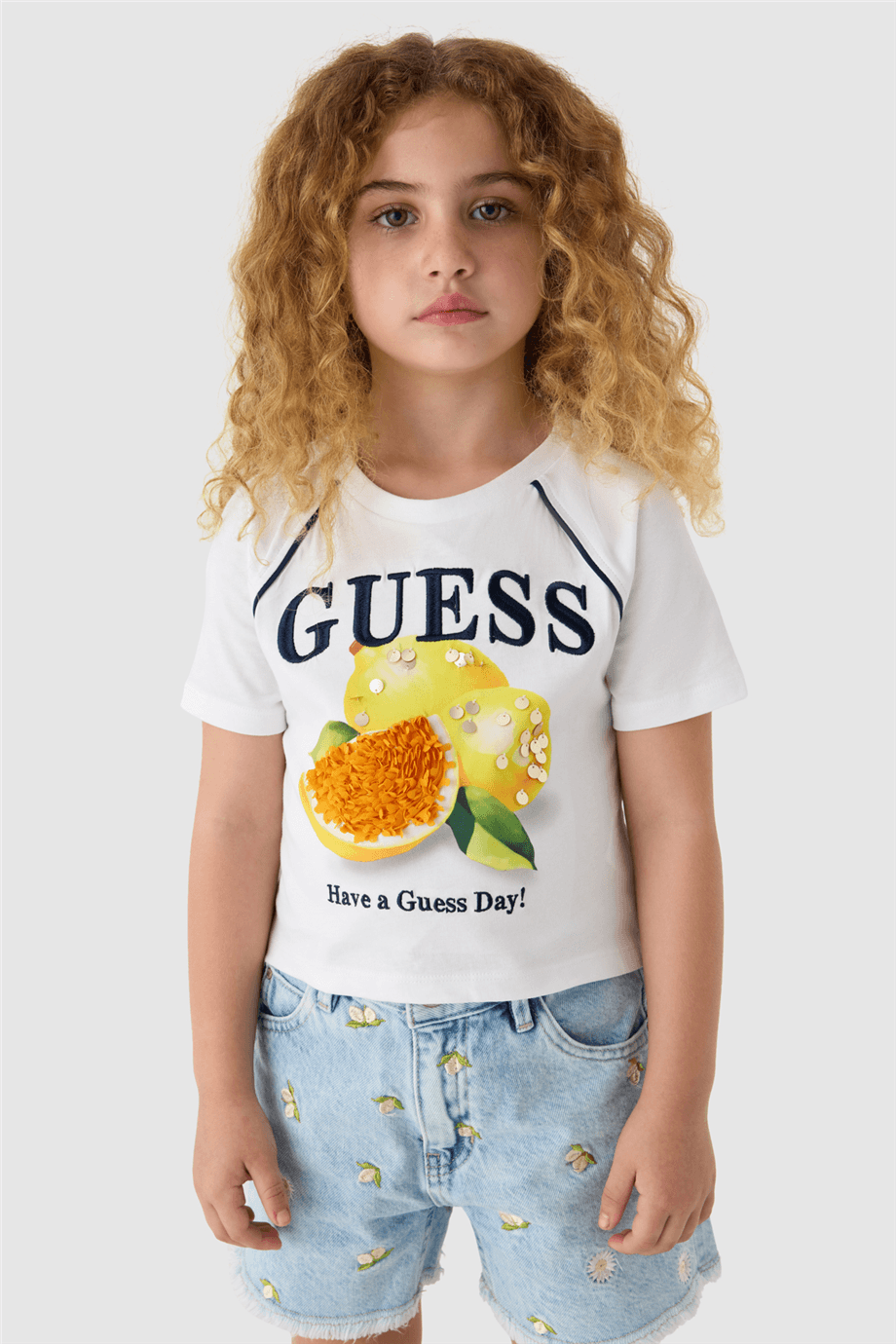 Guess Kız Çocuk Beyaz TişörtGuess Kız Çocuk Beyaz Tişört