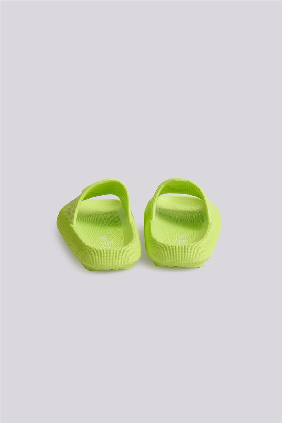 Guess Unisex Yeşil TerlikGuess Unisex Yeşil Terlik
