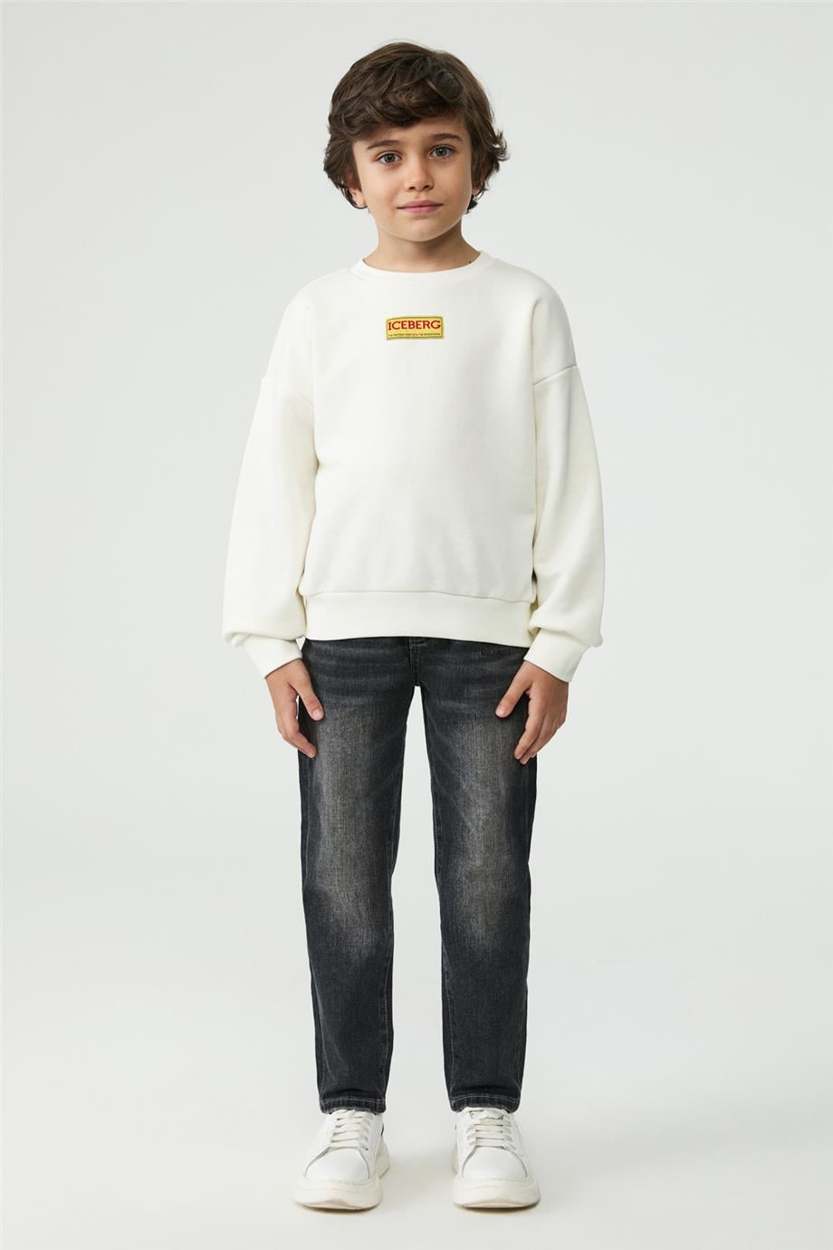 Iceberg Erkek Çocuk Kırık Beyaz SweatshirtIceberg Erkek Çocuk Kırık Beyaz Sweatshirt