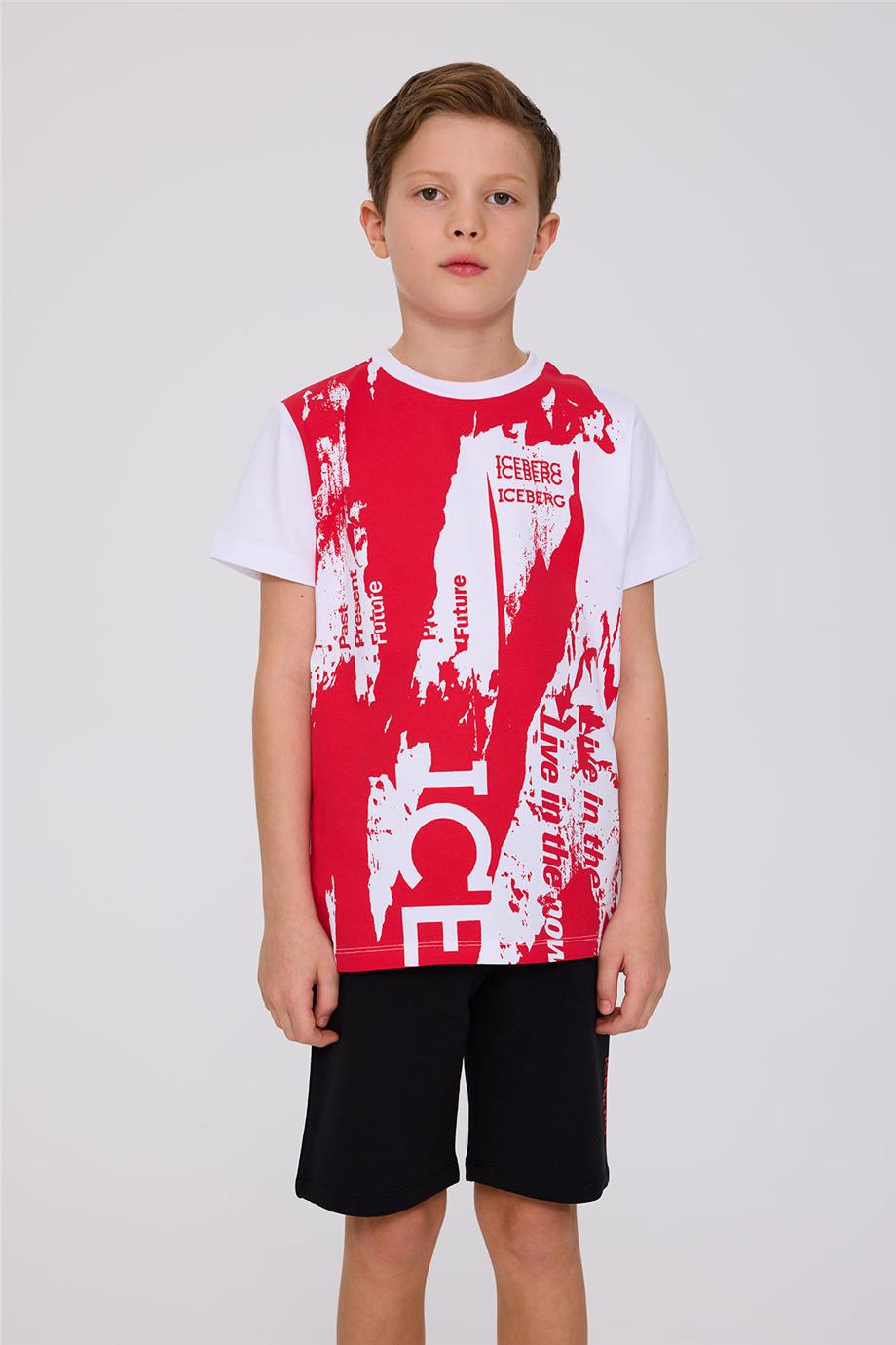 Iceberg Erkek Çocuk Siyah Şort Tshirt TakımIceberg Erkek Çocuk Siyah Şort Tshirt Takım