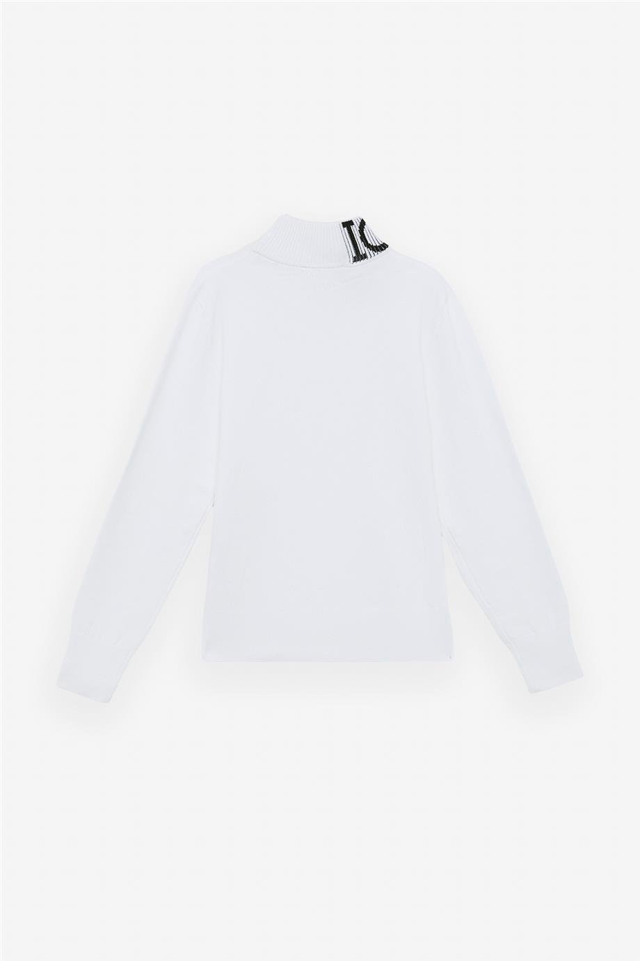 Iceberg Girl White SweaterIceberg Girl White Sweater
