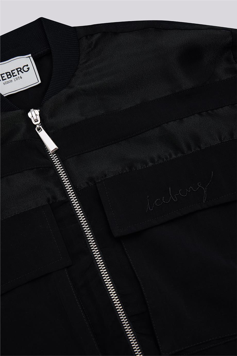 Iceberg Kız Çocuk Siyah YağmurlukIceberg Kız Çocuk Siyah Yağmurluk