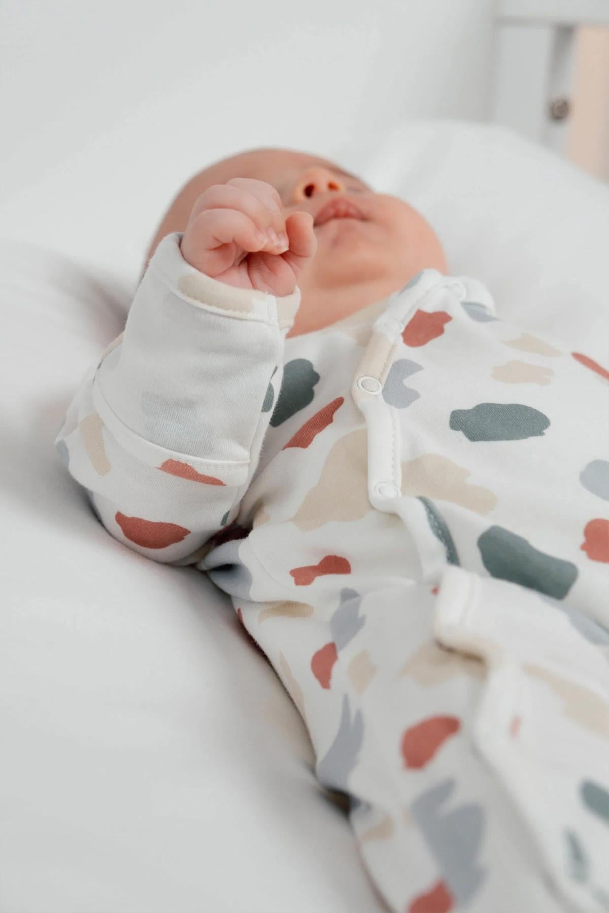 Little Gusto Unisex Pants With BooteesLittle Gusto Unisex Pants With Bootees