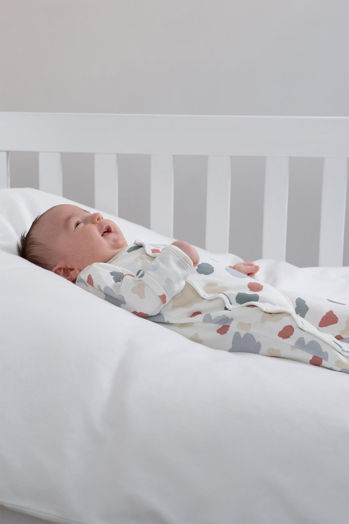 Little Gusto Unisex Pants With BooteesLittle Gusto Unisex Pants With Bootees