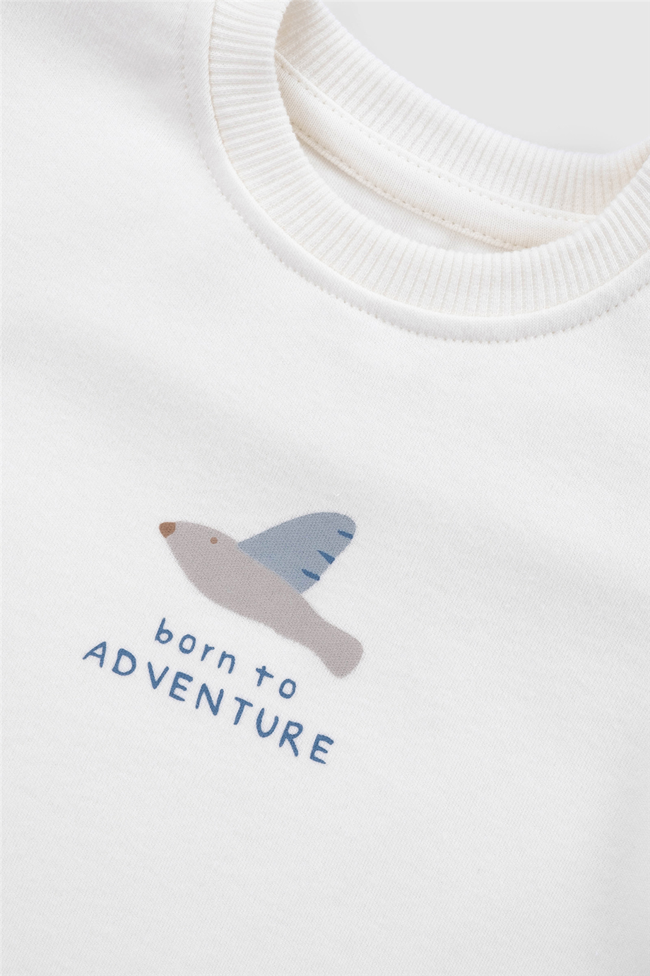 Little Gusto Unisex White Tshirt Little Gusto Unisex White Tshirt 