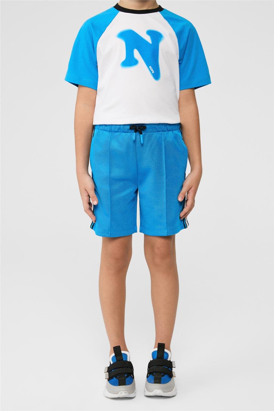 NBT Erkek Çocuk Sarı Siyah Desenli ŞortNBT Erkek Çocuk Sarı Siyah Desenli Şort