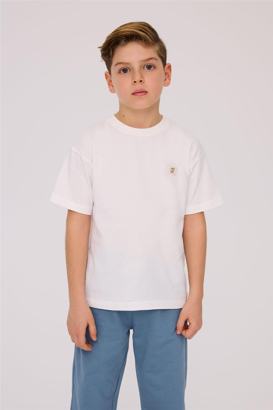 Nebbati Basic Erkek Çocuk Ekru TshirtNebbati Basic Erkek Çocuk Ekru Tshirt
