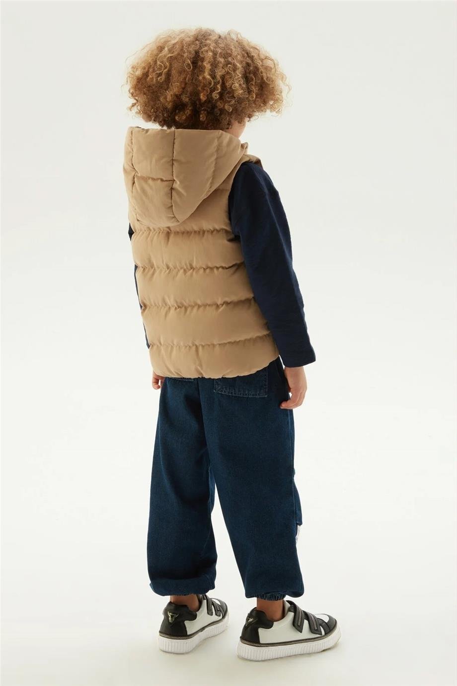 Nebbati Erkek Çocuk Bej Yelek
